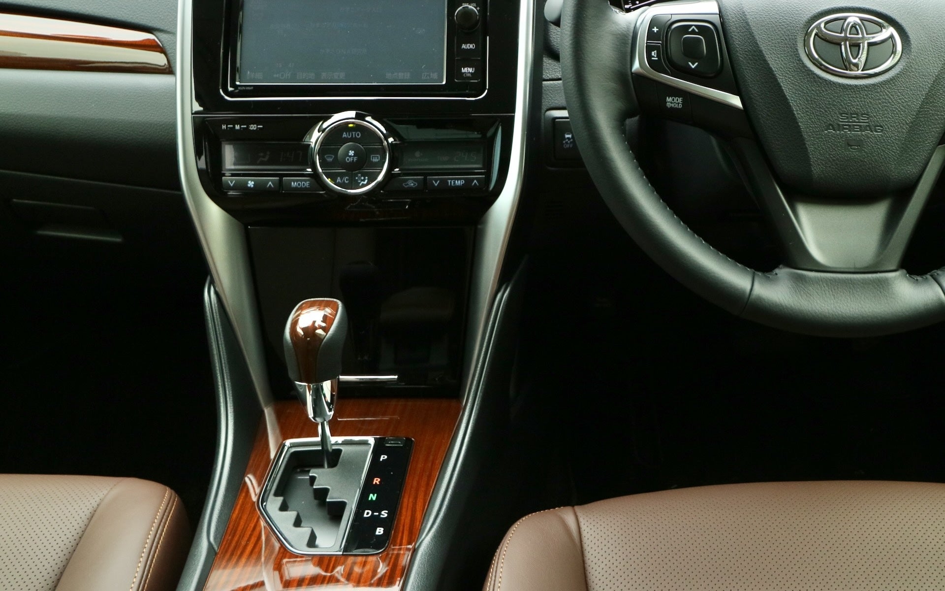 トヨタ カローラ（2016）のシフトレバー