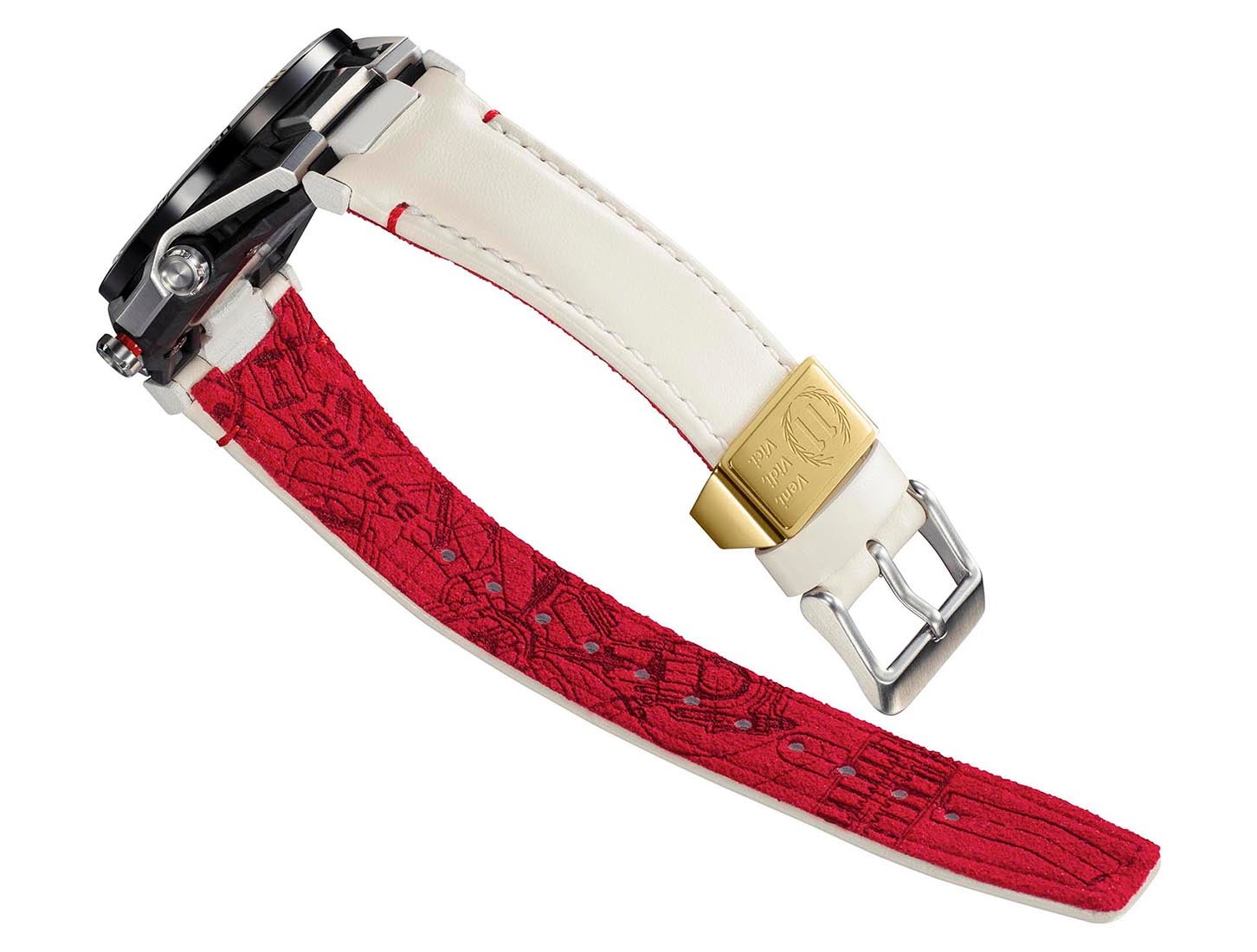 バンドの遊環にはカーナンバー11と王冠、そして「Veni, Vidi, Vici」の文字、バンドの表面には型式とエンジンの仕様である「1.5リッターV型12気筒エンジン」の文字が記される