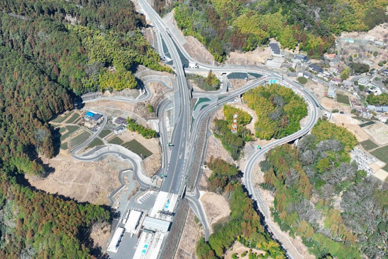 中部横断道 富沢IC付近の様子。