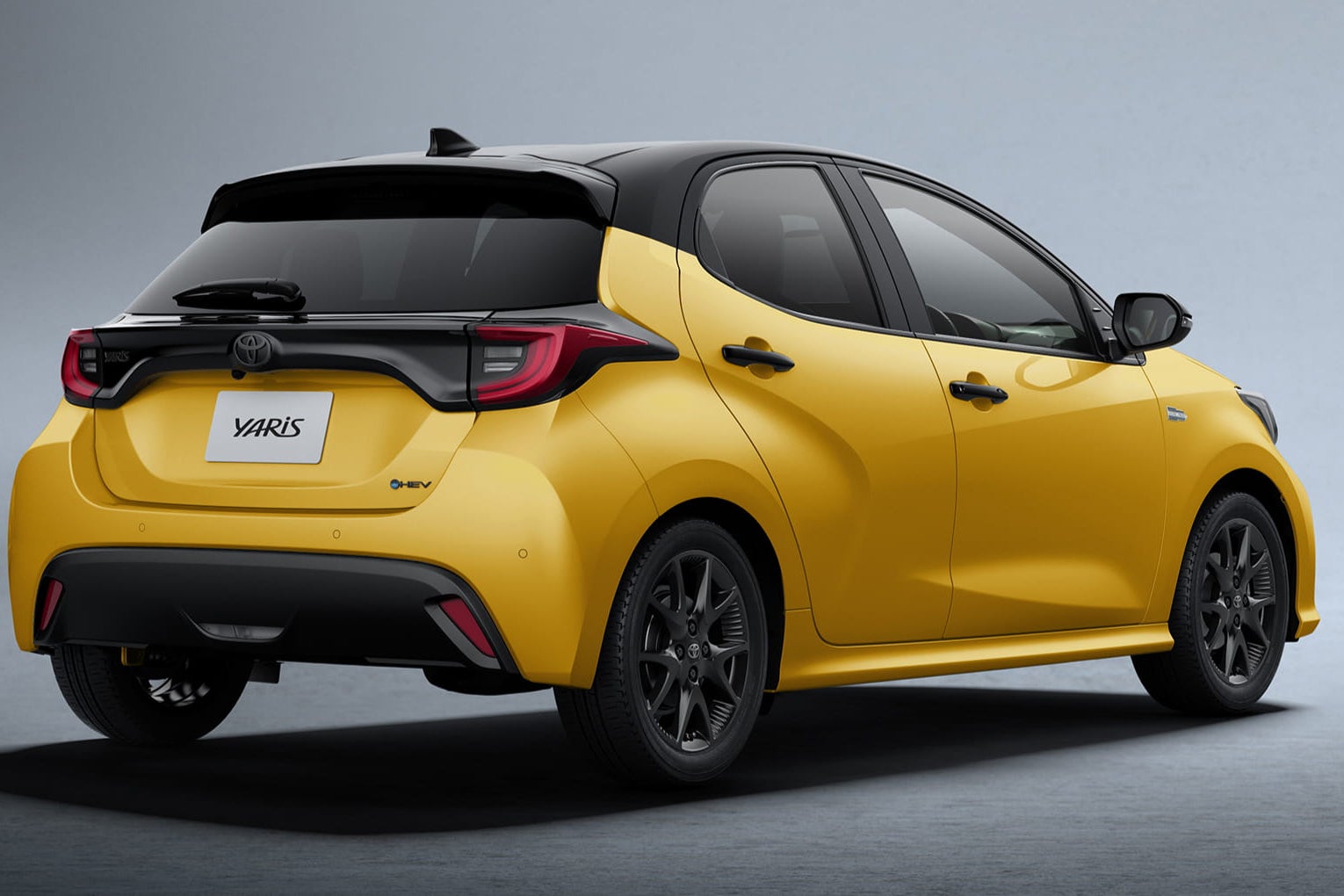 トヨタ・ヤリス Z“ウルバーノ”｜Toyota Yaris Z“URBANO”