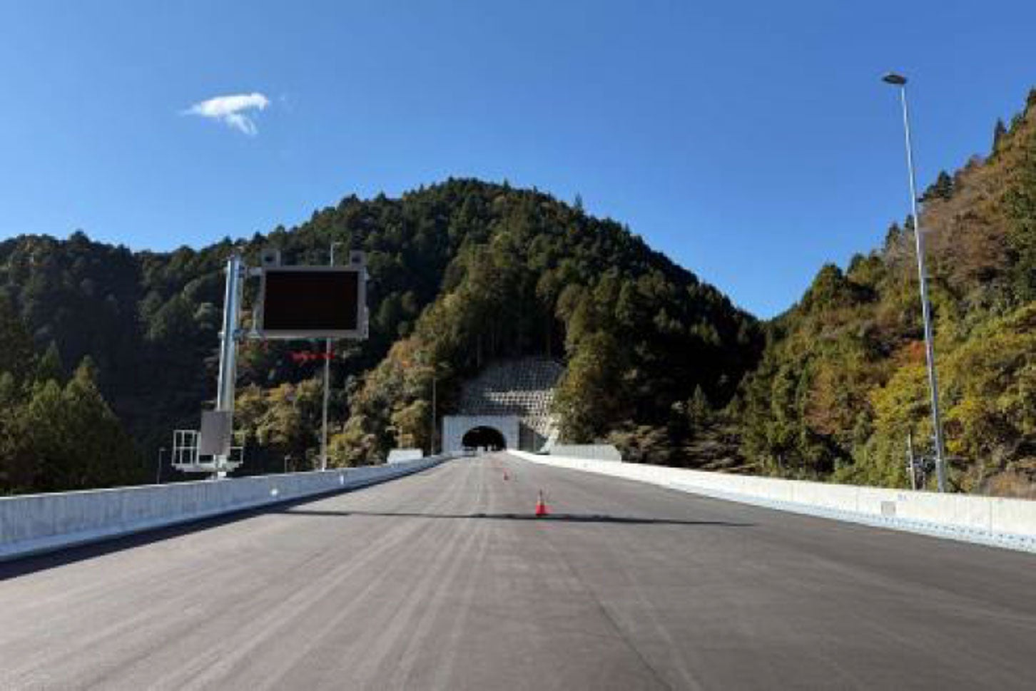 三遠南信道 東栄IC～鳳来峡ICの工事状況。