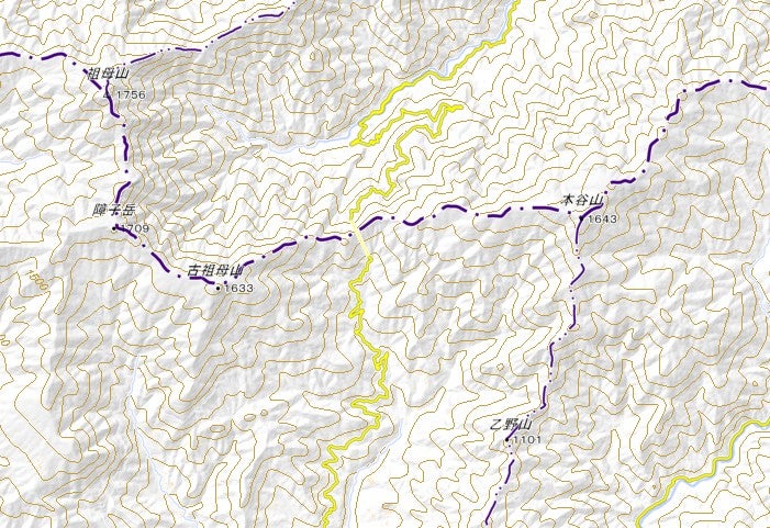 豊後大野～高千穂の県道7号は、厳しい狭隘区間が続く。