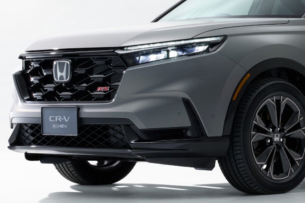ホンダ新型「CR-V」が日本市場に復活！ 6代目はe:HEV×RSで勝負。価格や