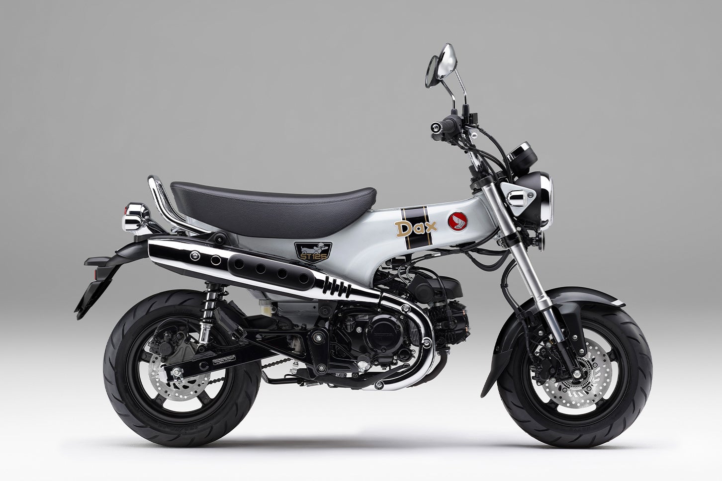 ダックス125（新色：パールホライゾンホワイト）