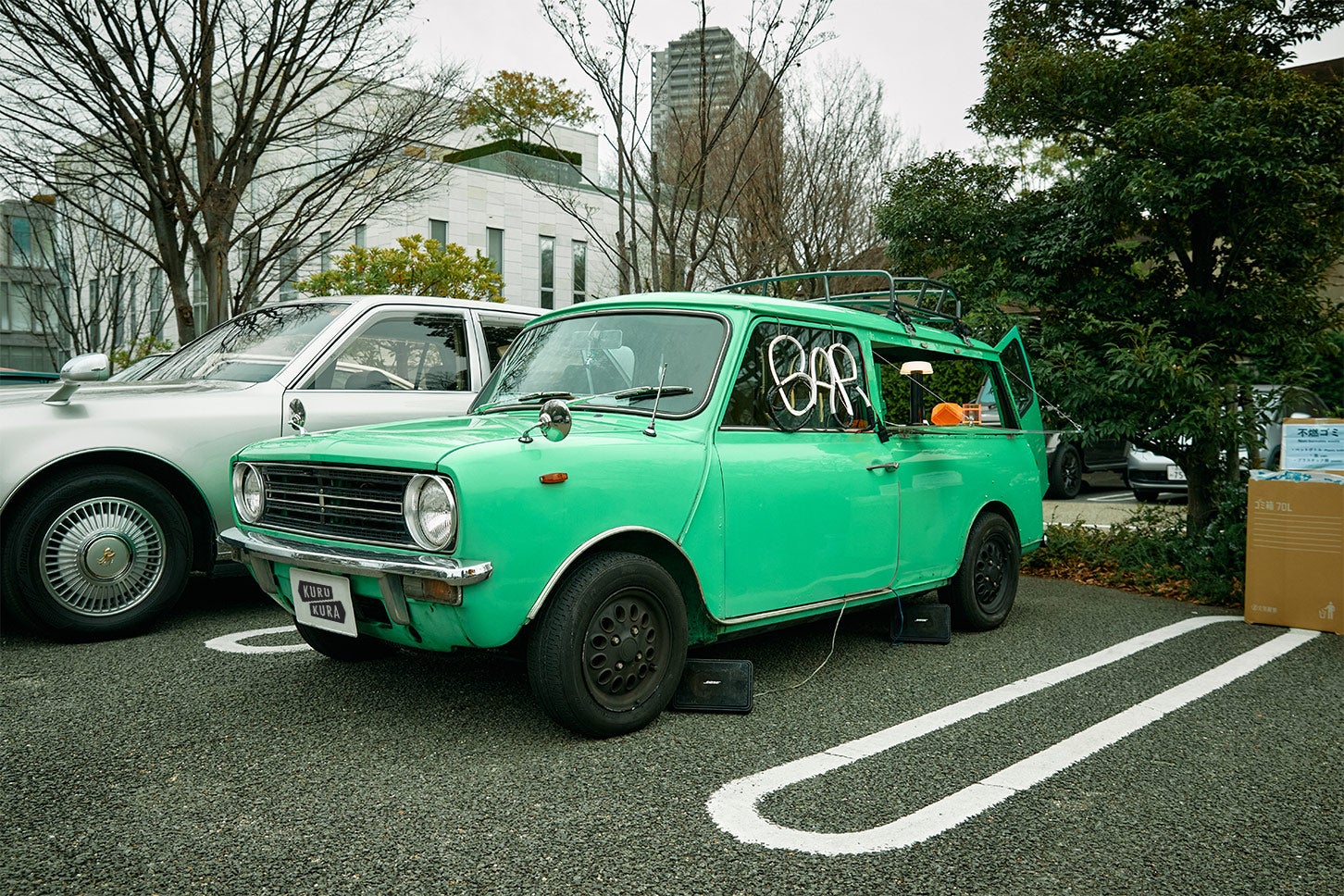 ミニ クラブマン エステートをカスタムした「MINI BAR MIDORI」