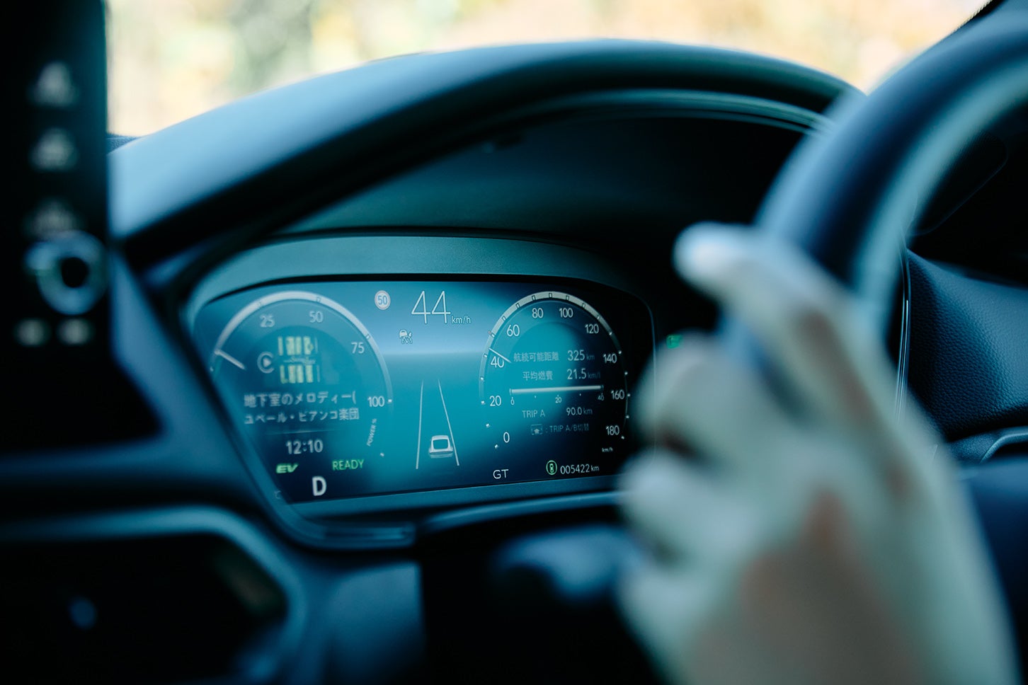 プレリュード専用のフルグラフィックメーターはテンションが上がる