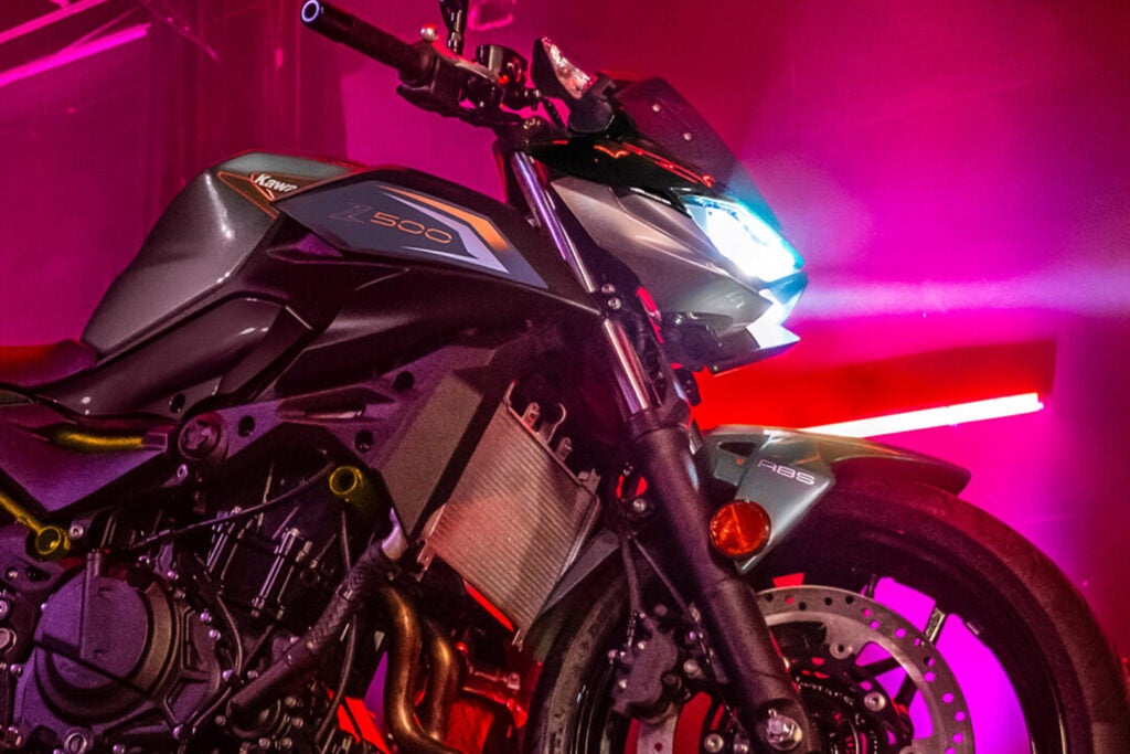 カワサキ、新型「Z500」を日本初導入で2月に発売！「Z400/650」がある