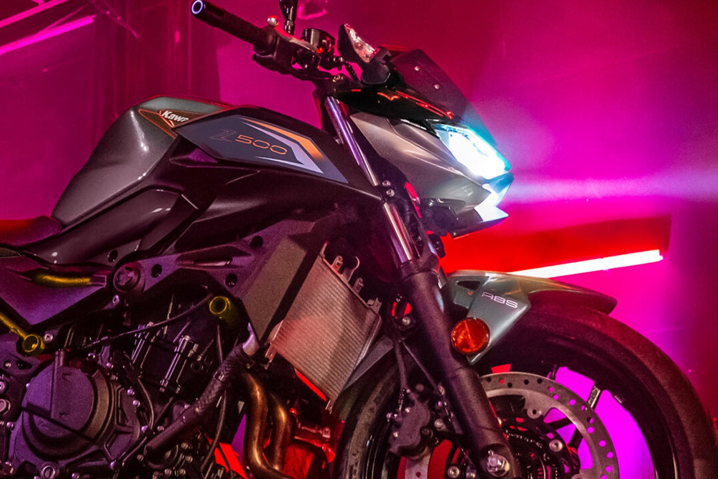 KAWASAKI　カワサキ　Z500 Kawasaki Z500｜スーパーネイキッドモーターサイクル｜アグレッシブな