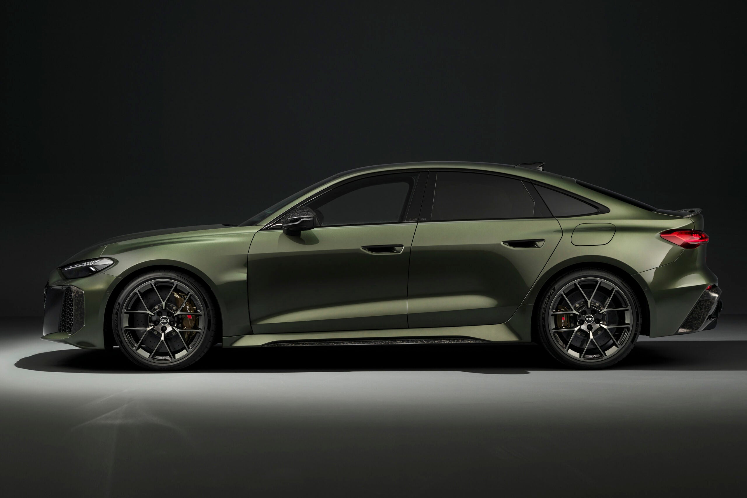 アウディRS 5セダン｜Audi RS 5 Sedan