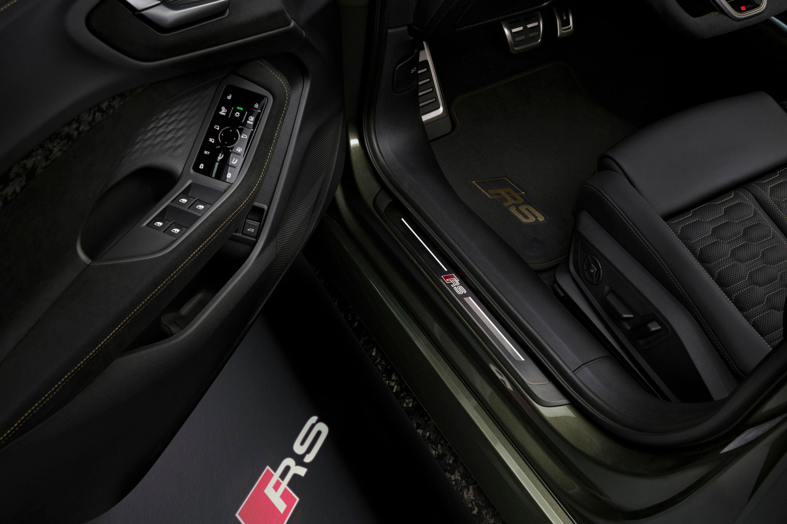 アウディRS 5セダン｜Audi RS 5 Sedan