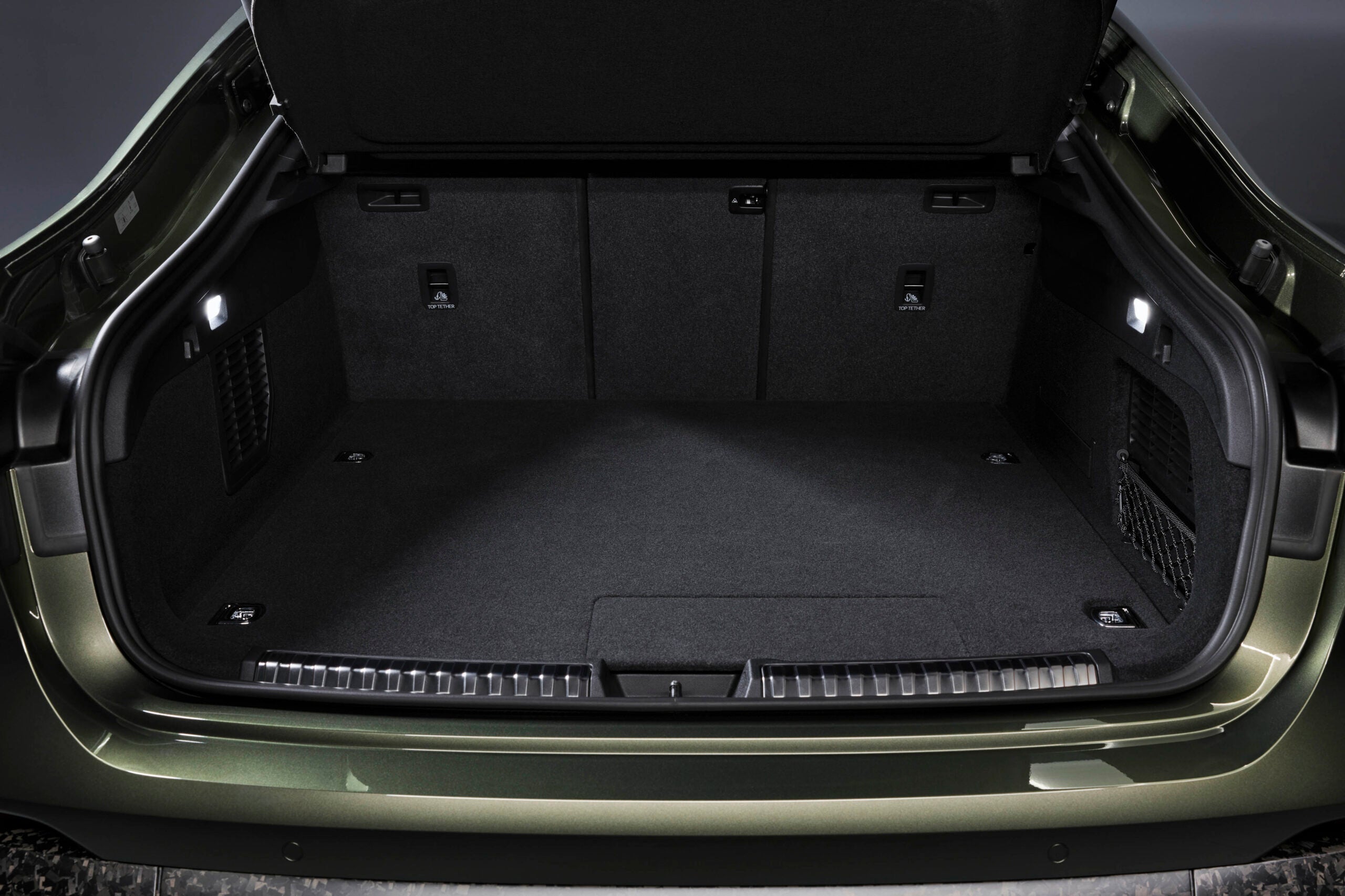 アウディRS 5セダン｜Audi RS 5 Sedan