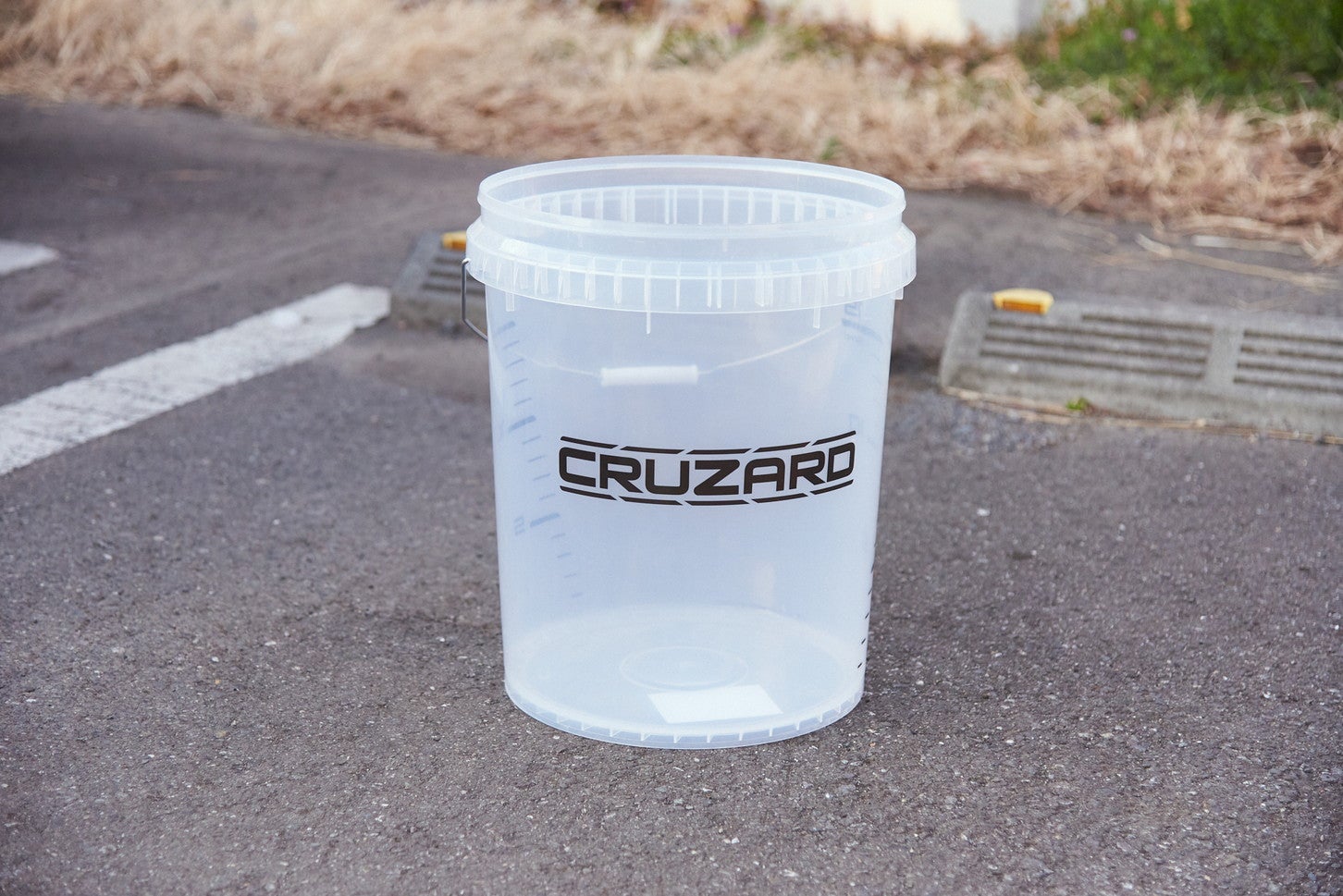 洗車用バケツ 20L　998円（税込）