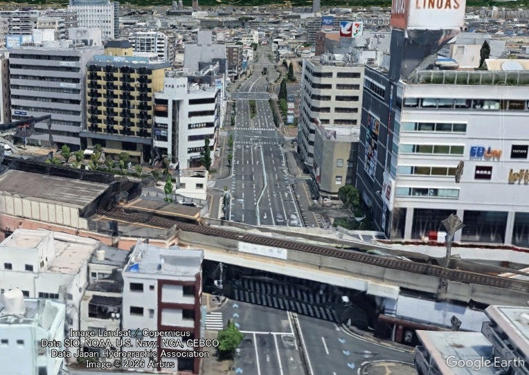 近鉄八尾駅周辺で完成済みの4車線道路