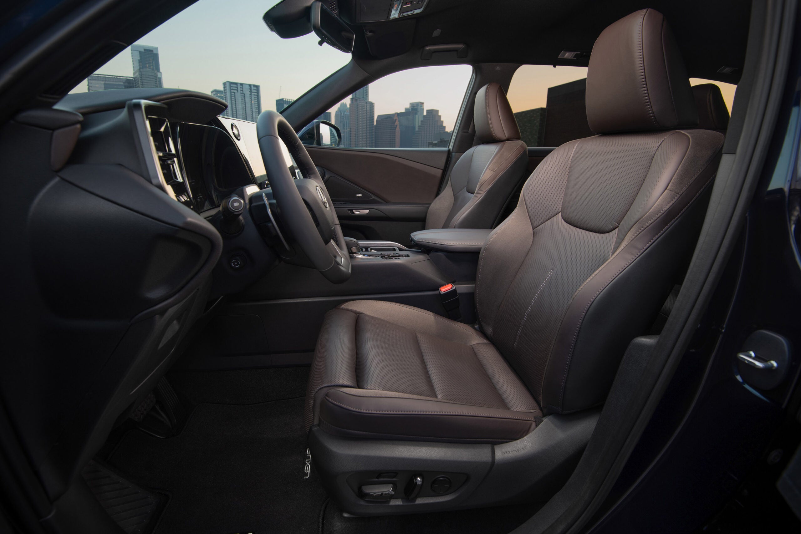 レクサスTX550h＋ラグジュアリーAWD｜Lexus TX550h＋ Luxury AWD