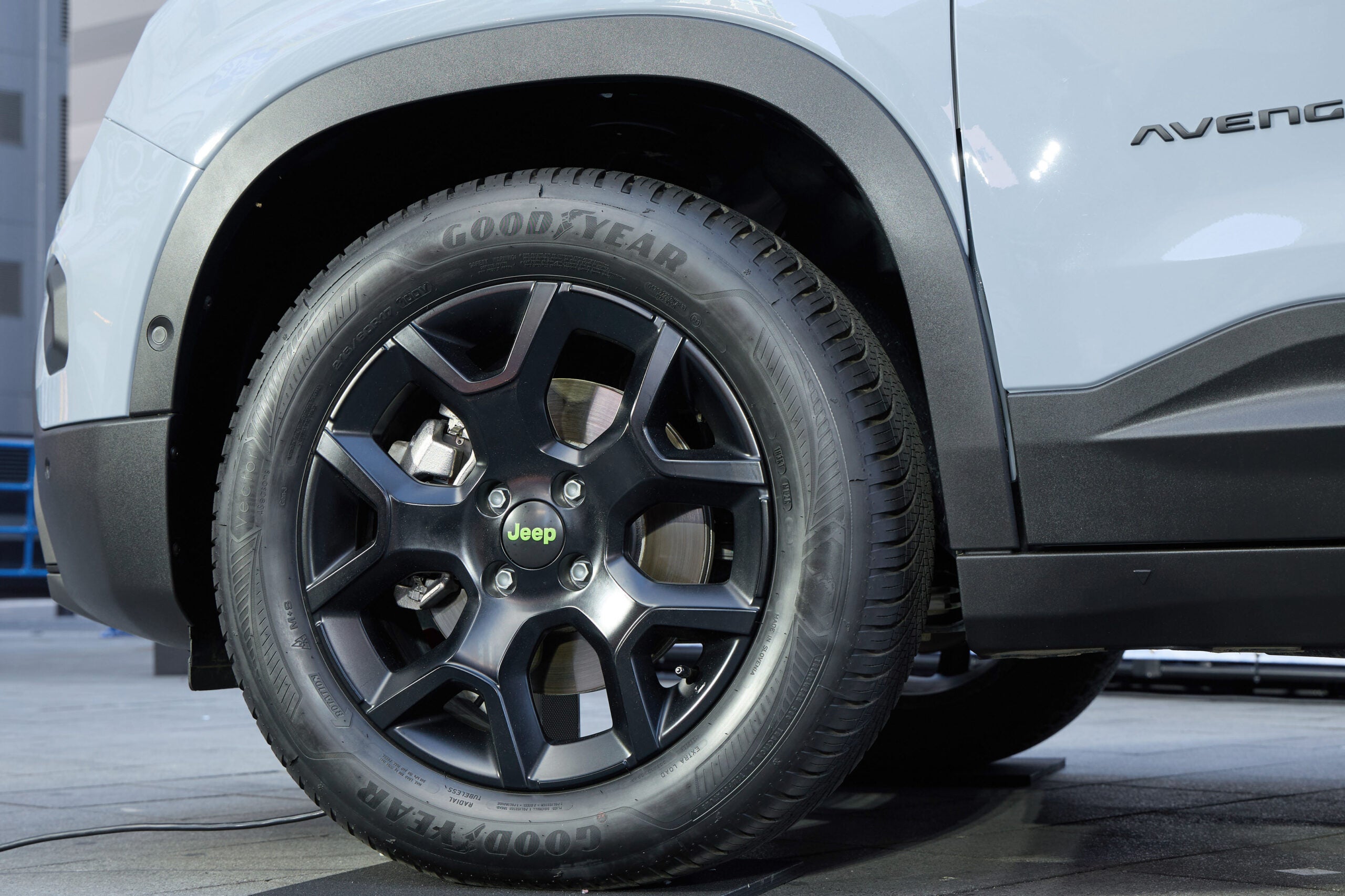 ジープ・アベンジャー4xeハイブリッド・アップランド｜Jeep Avenger 4xe Hybrid Upland