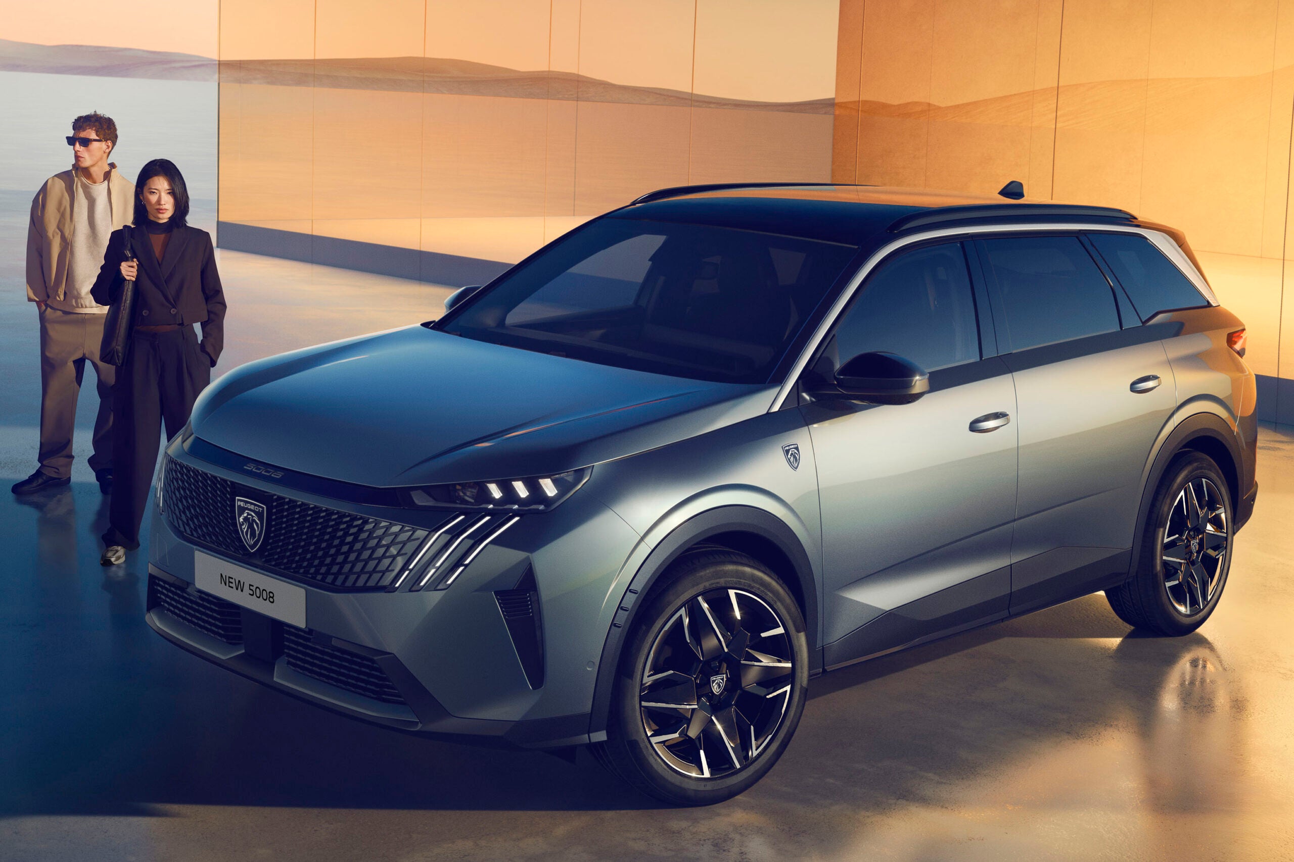 プジョー5008 GTハイブリッド｜Peugeot 5008 GT Hybrid