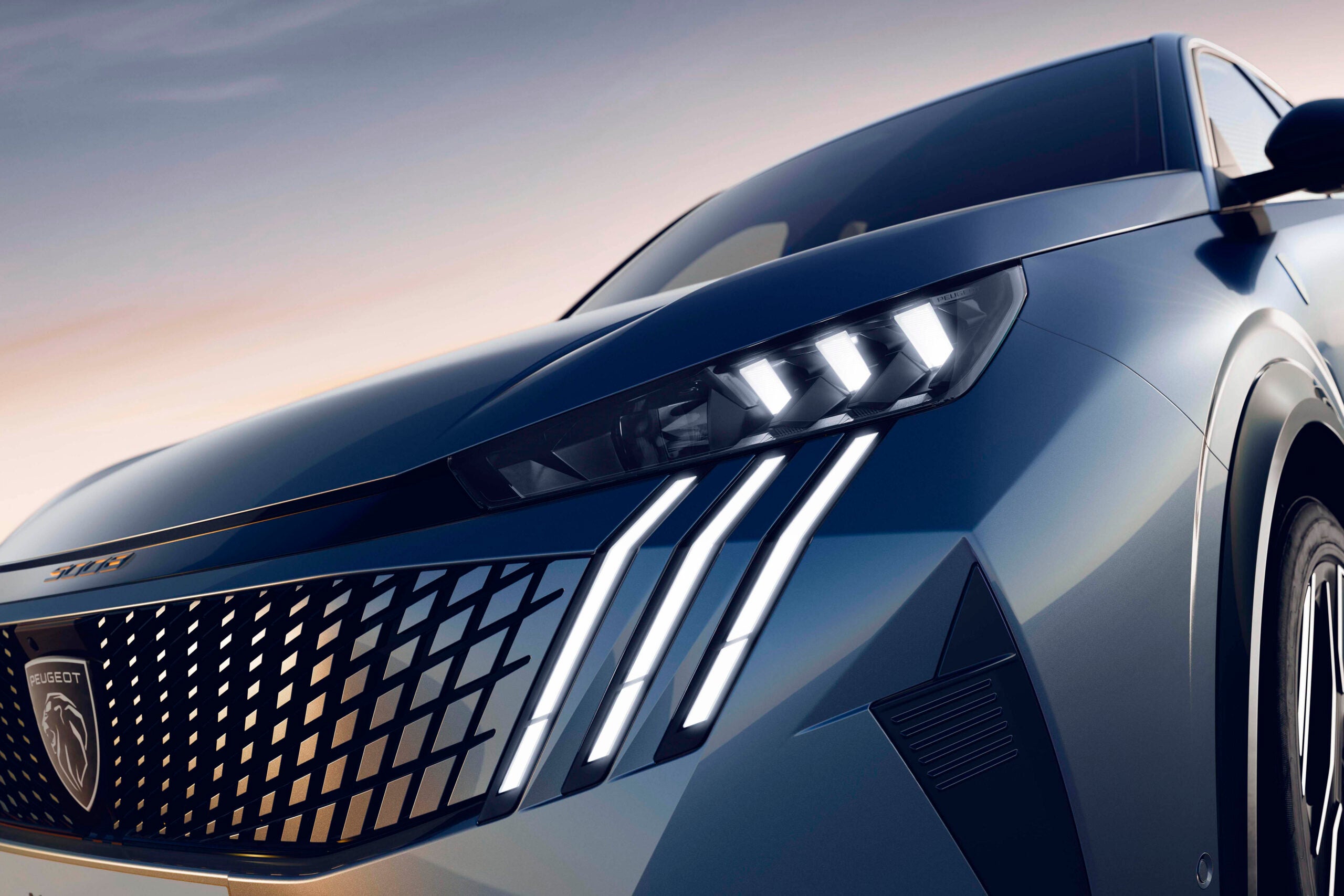 プジョー5008 GTハイブリッド｜Peugeot 5008 GT Hybrid