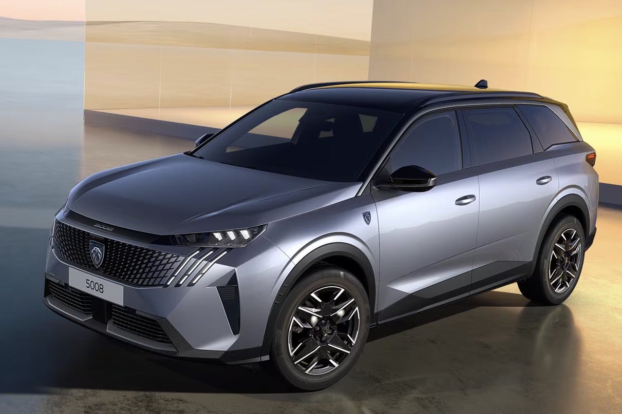プジョー5008 GTハイブリッド｜ボディカラー：アルタンス・グレー