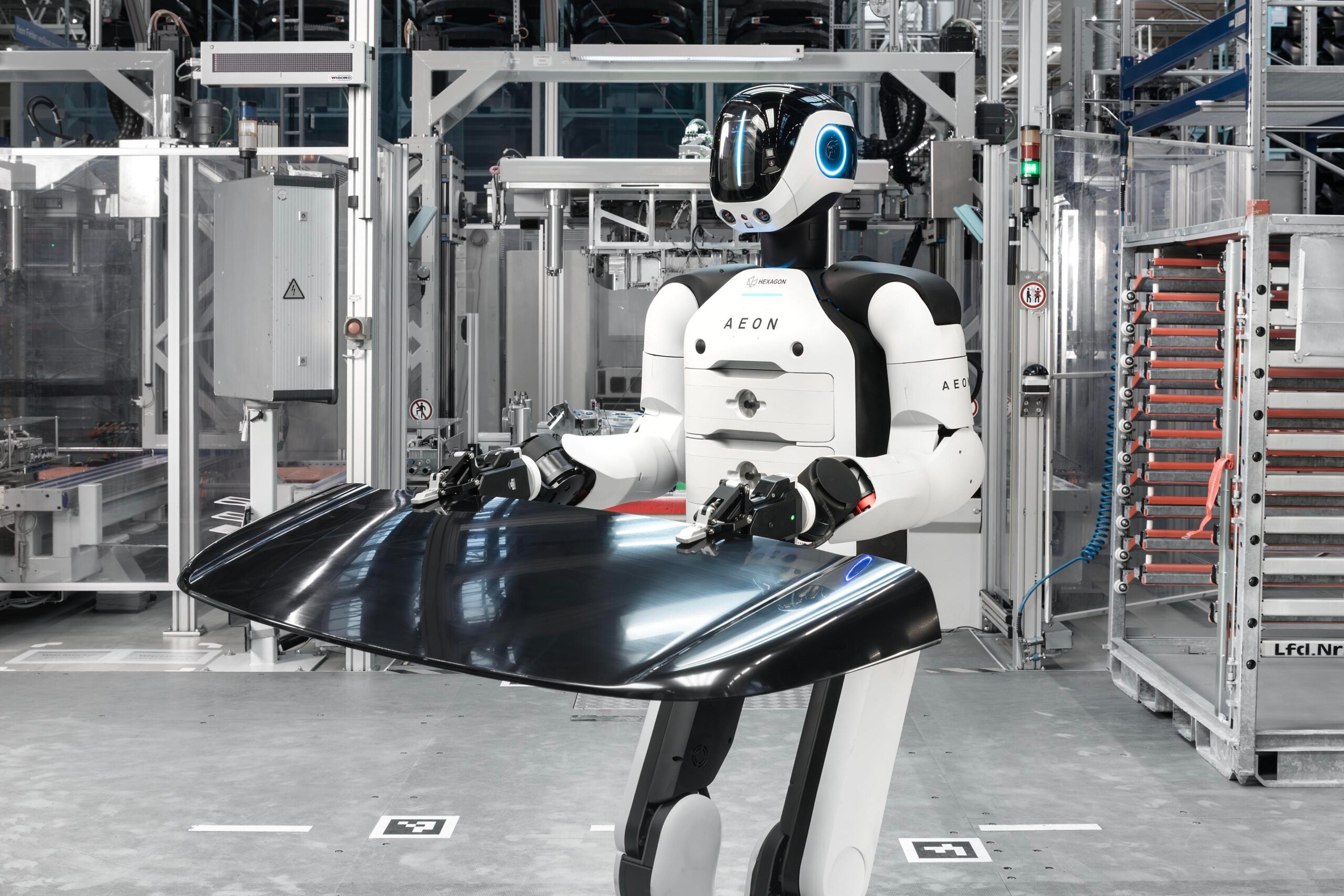 BMWライプツィヒ工場で働く人型ロボット「イーオン」｜Humanoid Robotics (AEON) at BMW Group Plant Leipzig