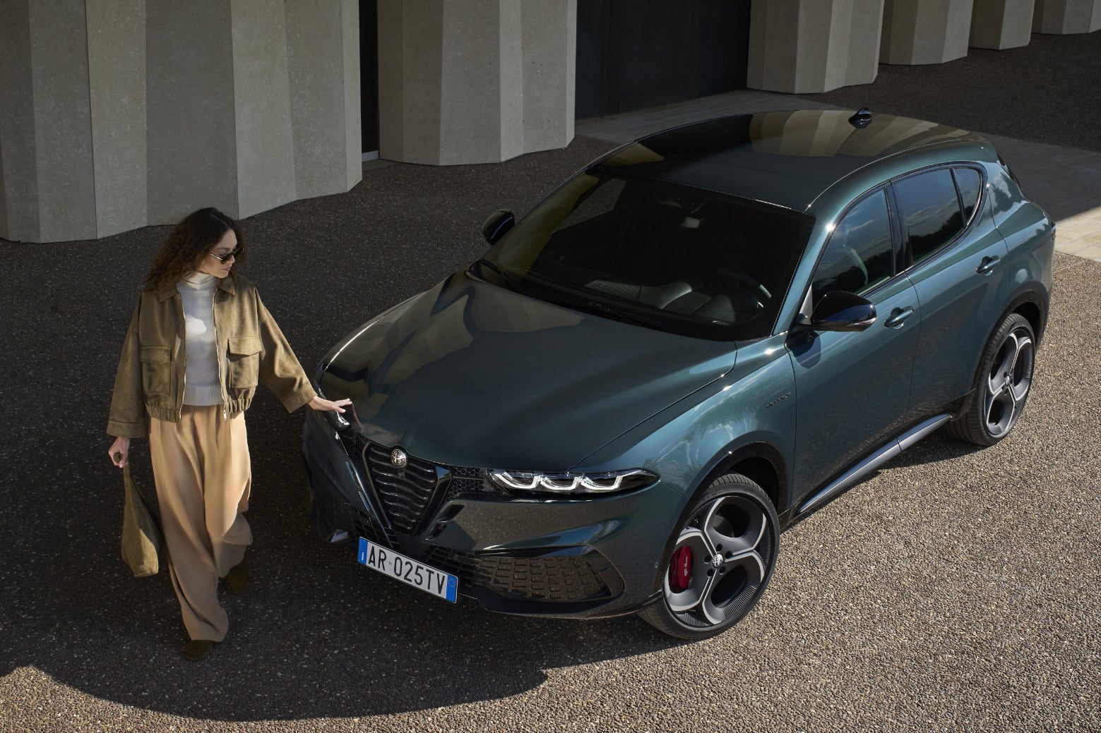 アルファロメオ・トナーレ イブリダ ヴェローチェ｜Alfa Romeo Tonale Ibrida Veloce