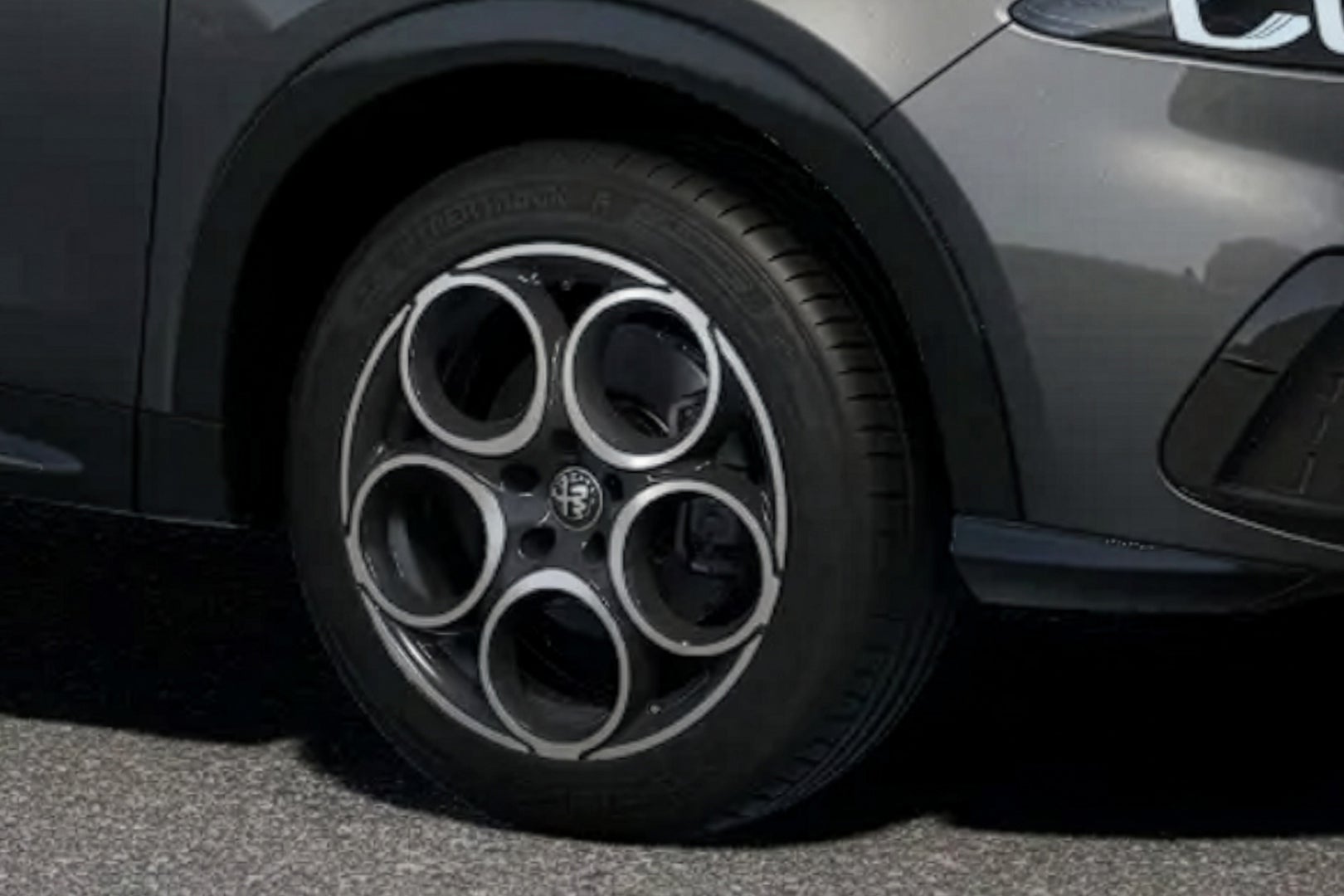 アルファロメオ・トナーレ イブリダ スプリント｜Alfa Romeo Tonale Ibrida Sprint