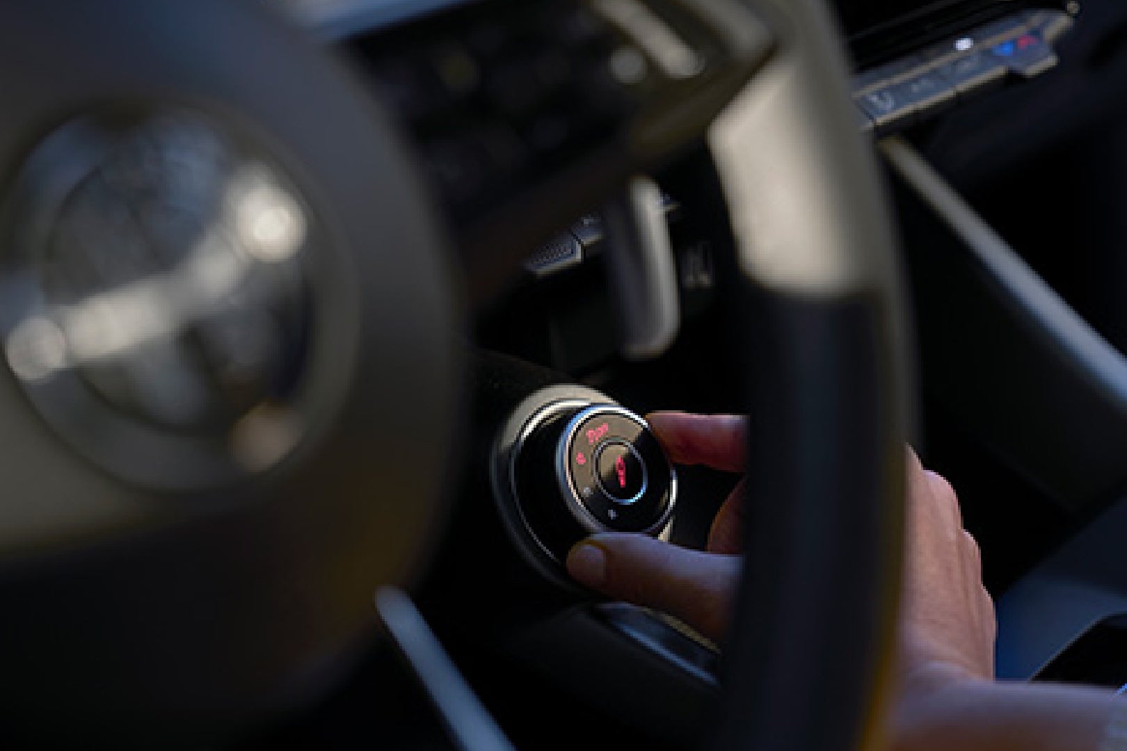 アルファロメオ・トナーレ イブリダ ヴェローチェ｜Alfa Romeo Tonale Ibrida Veloce