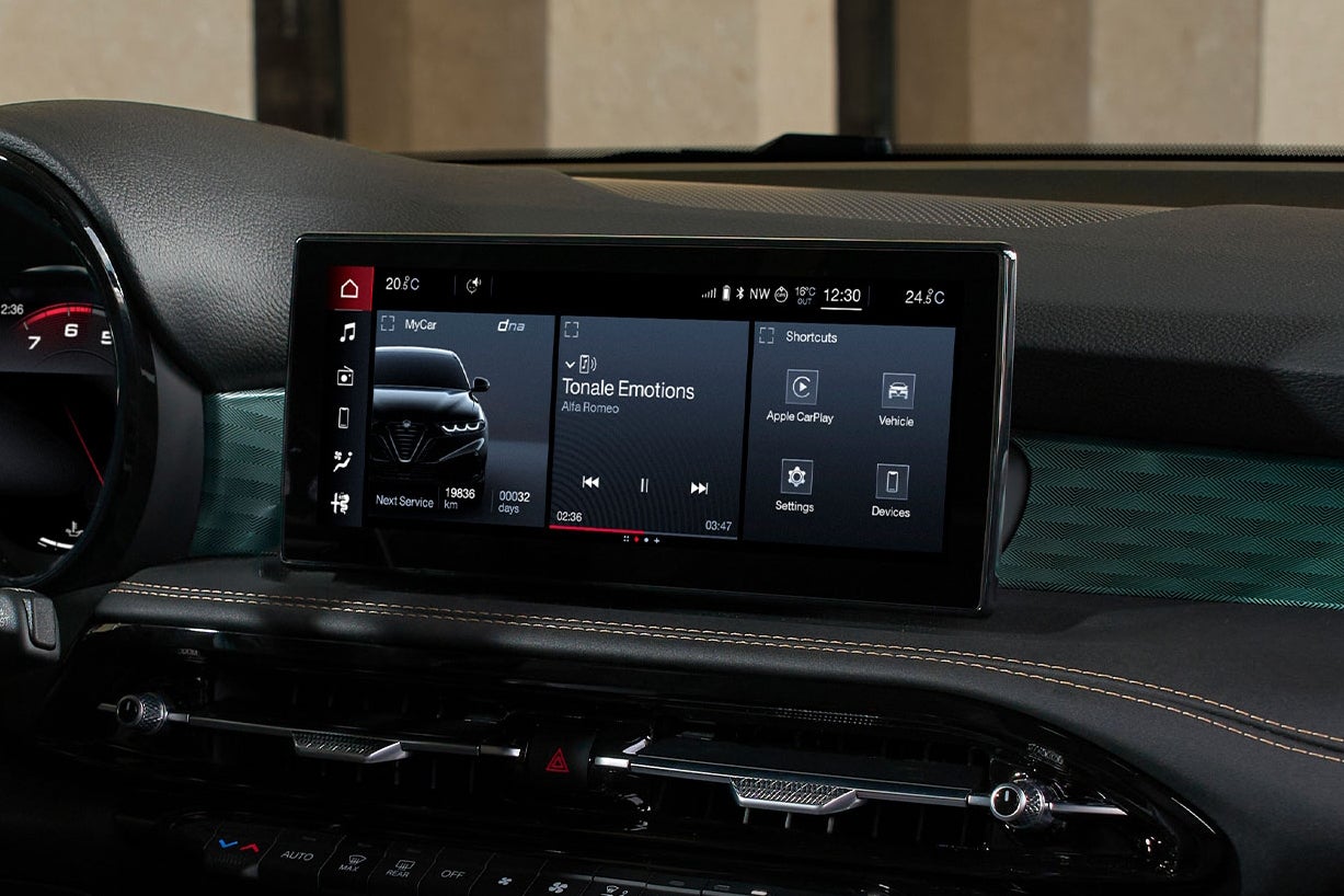 アルファロメオ・トナーレ イブリダ ヴェローチェ｜Alfa Romeo Tonale Ibrida Veloce