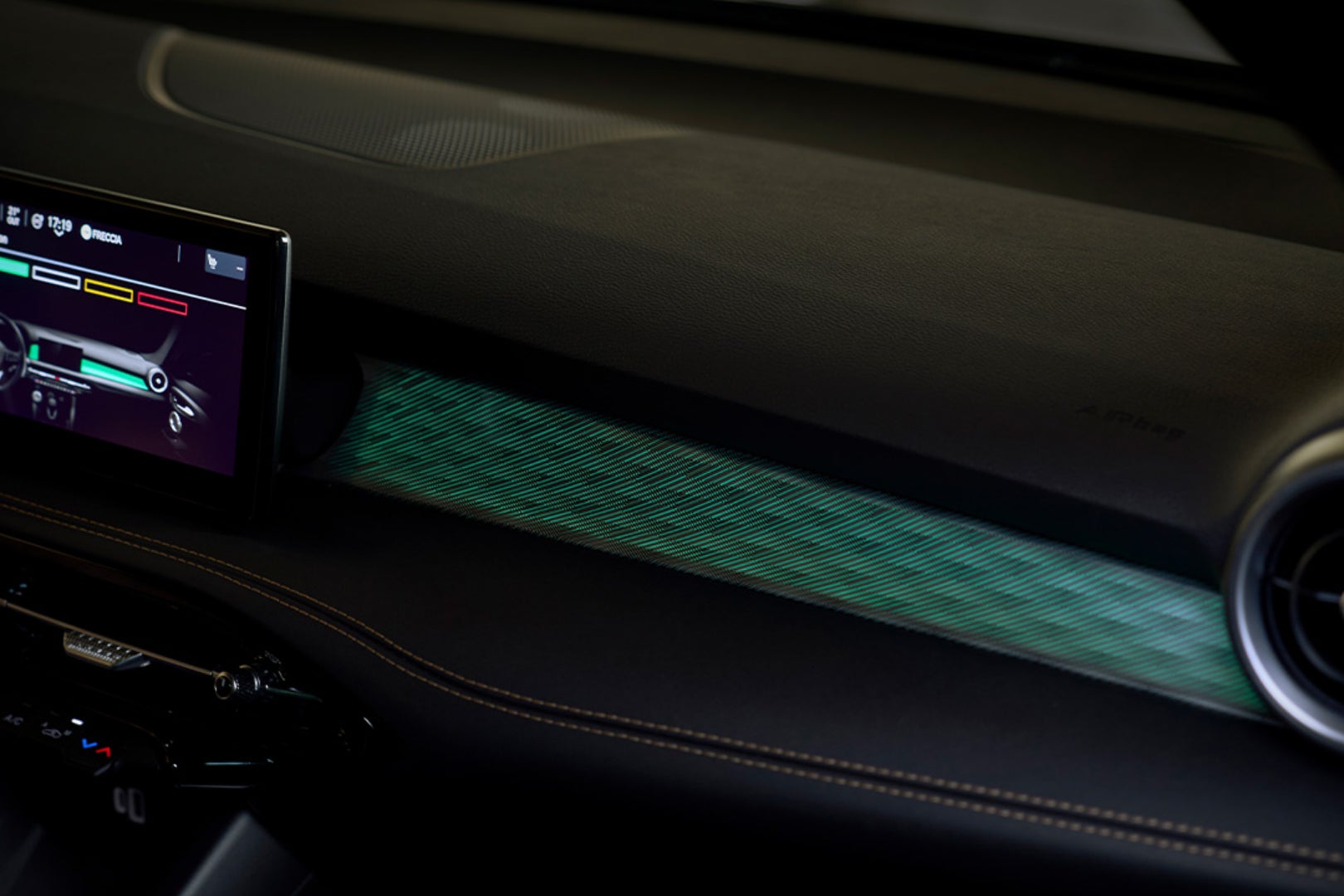 アルファロメオ・トナーレ イブリダ ヴェローチェ｜Alfa Romeo Tonale Ibrida Veloce