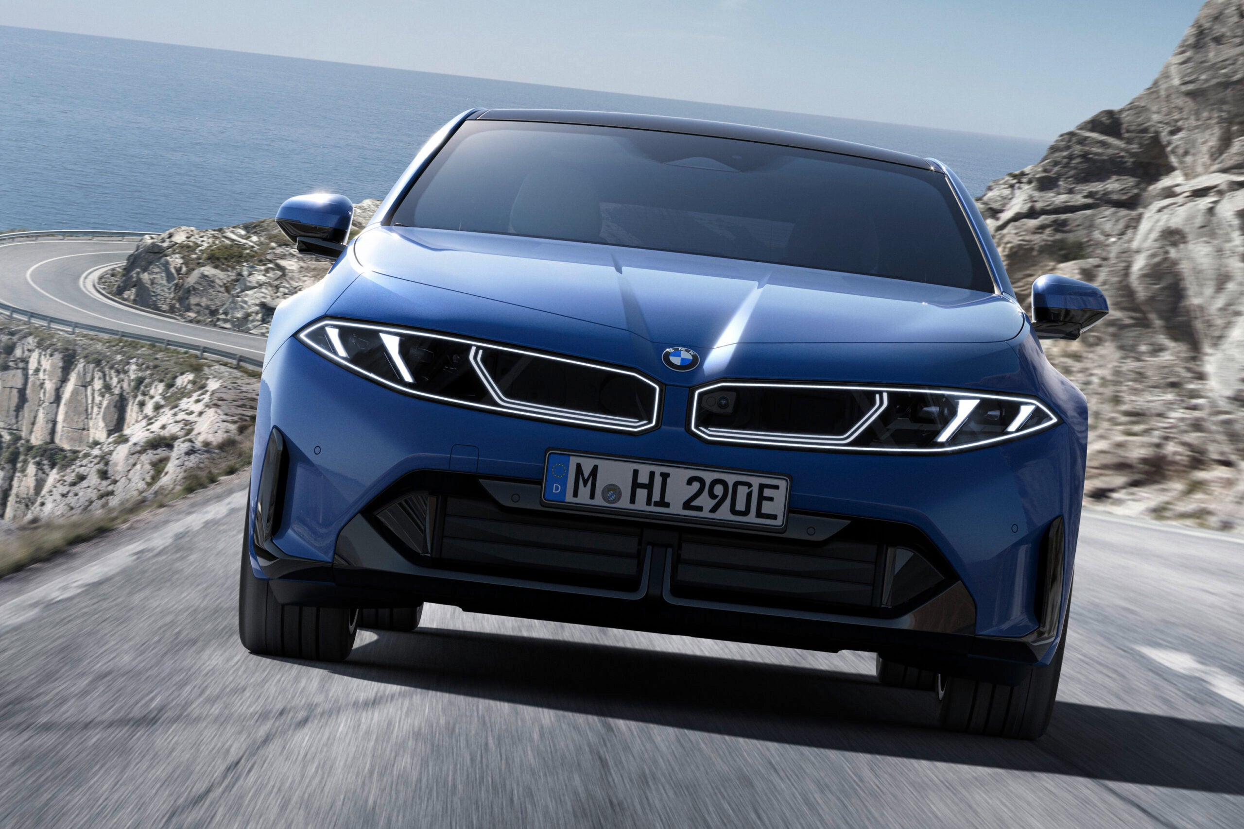 BMW i3 50 xDriveセダン｜BMW i3 50 xDrive Sedan