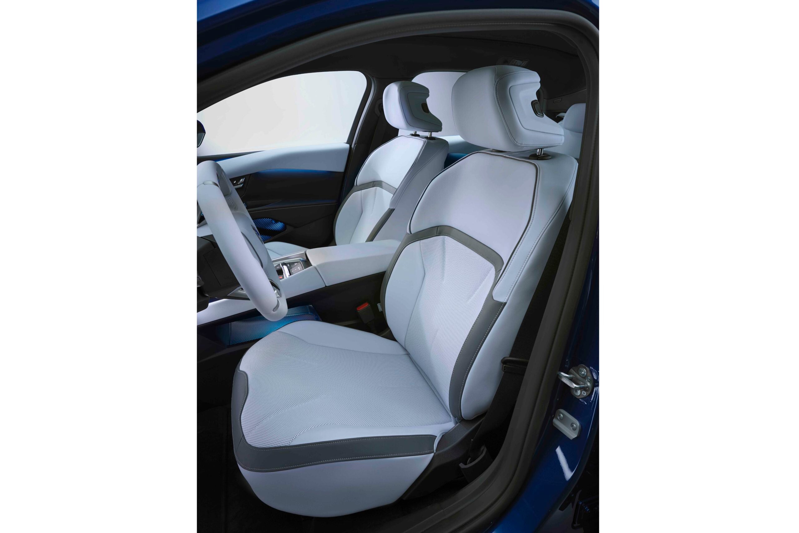 BMW i3 50 xDriveセダン｜BMW i3 50 xDrive Sedan