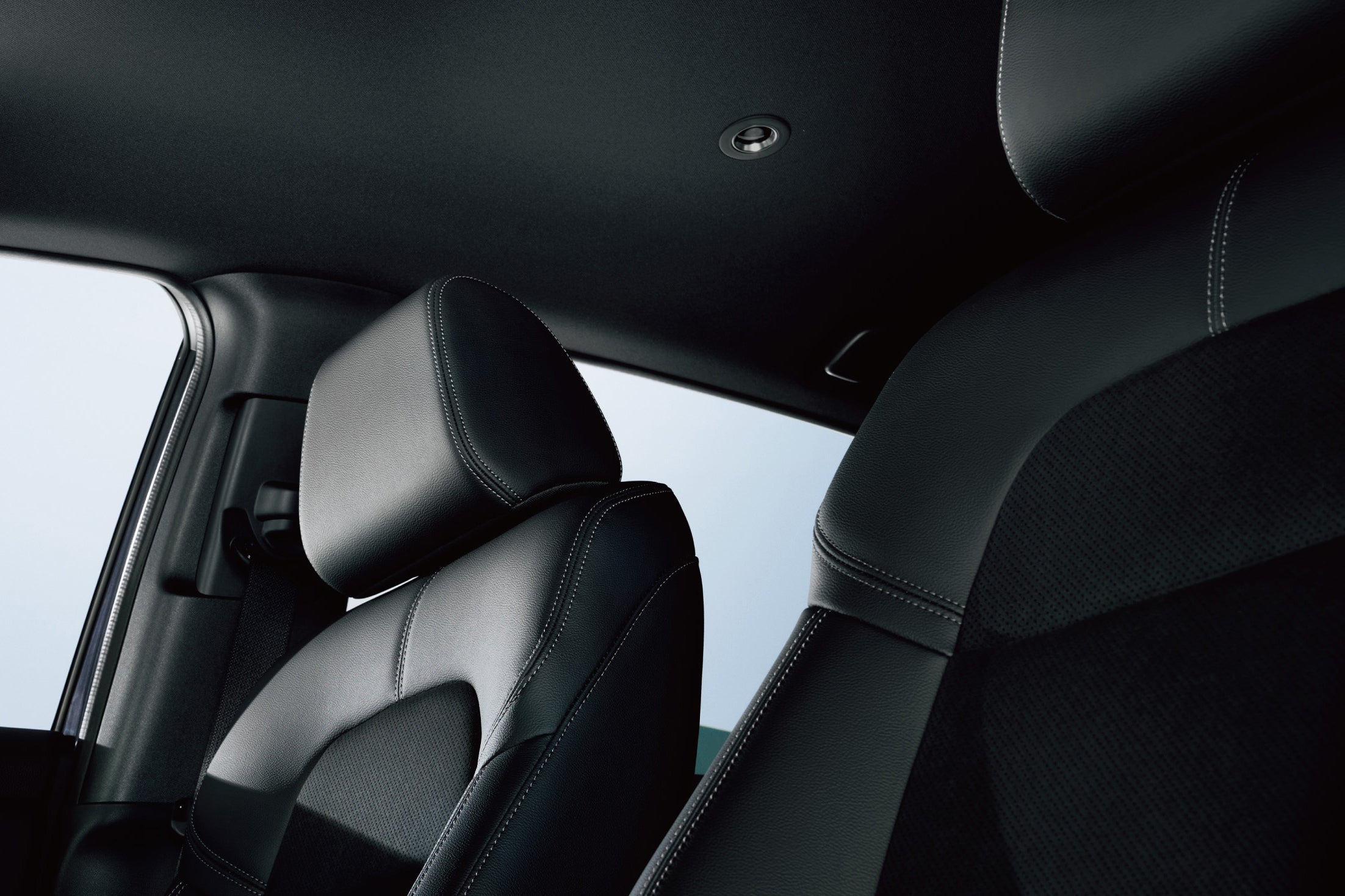 ホンダZR-V e:HEVブラックスタイル｜Honda ZR-V e:HEV Black Style