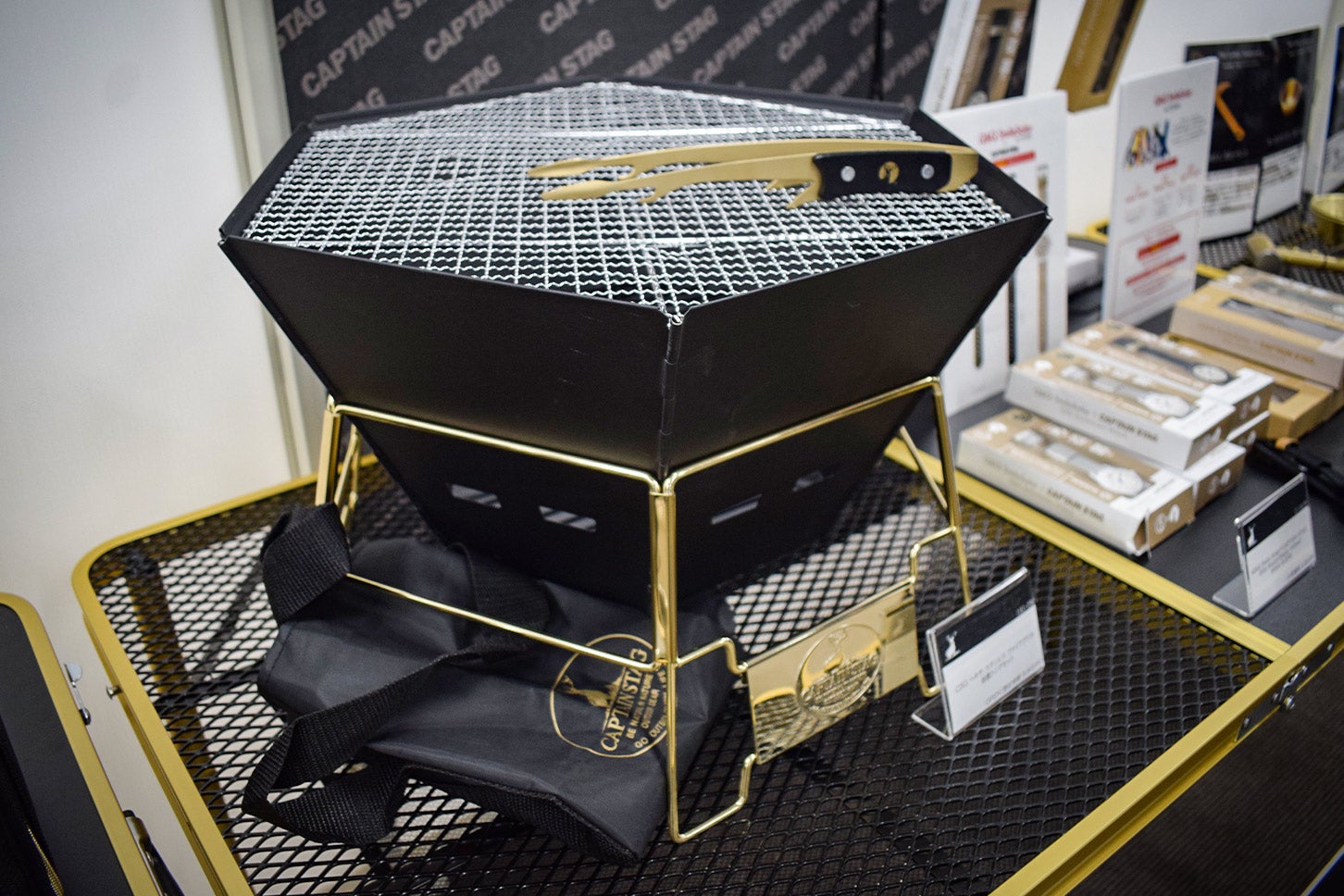 「CSG ヘキサ ステンレス ファイアグリル 金鹿トングセット」税込1万780円