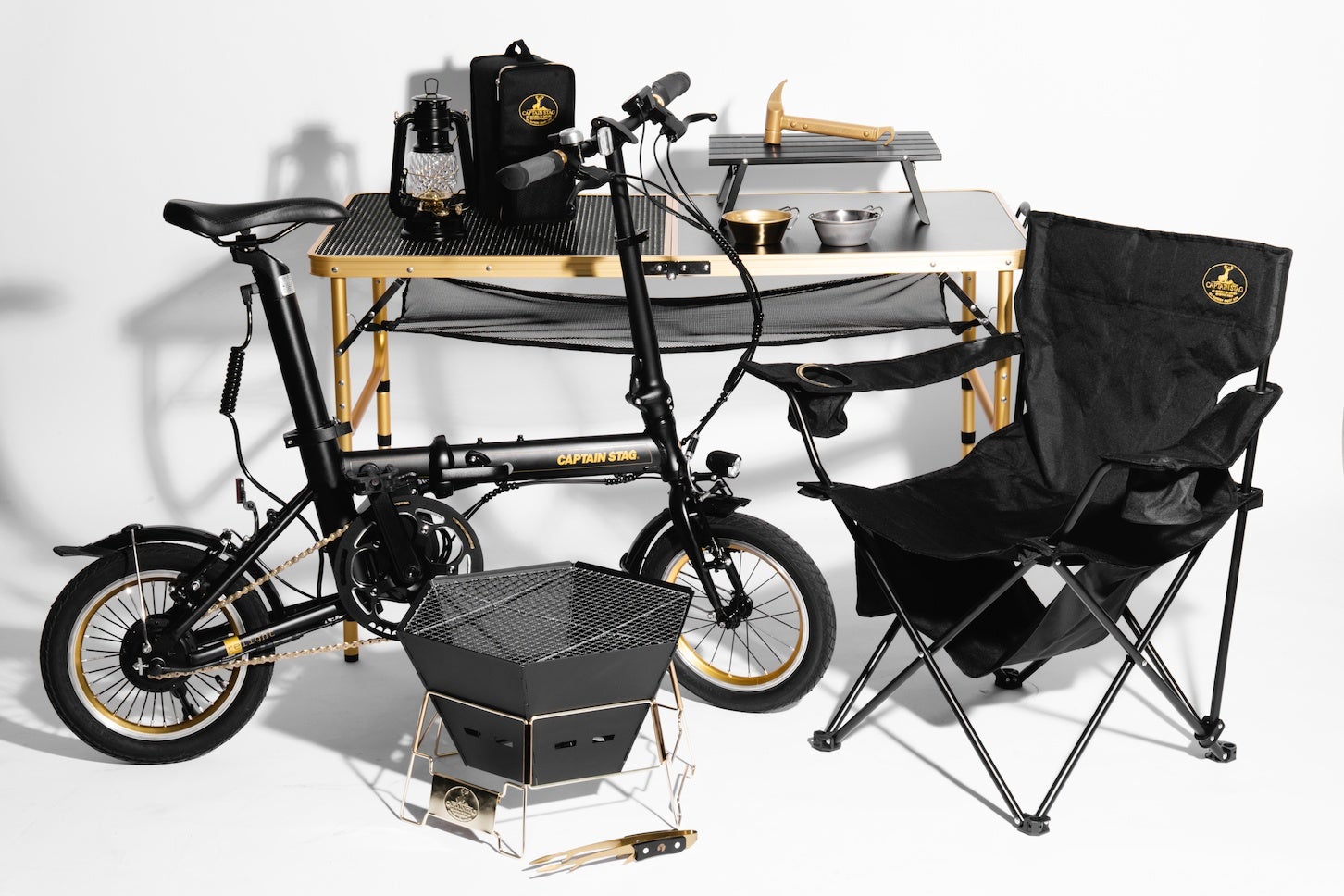 キャプテンスタッグ創立50周年記念アイテム 写真＝パール金属