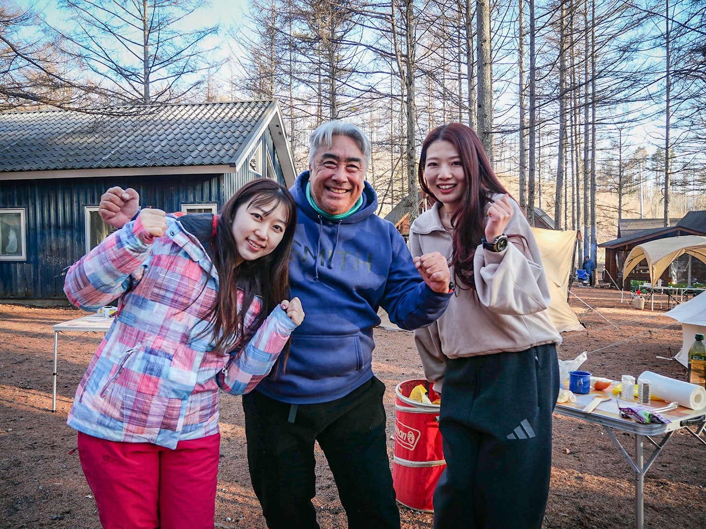 写真中央の方が、ガイドを務めてくださった田中ケンさんです