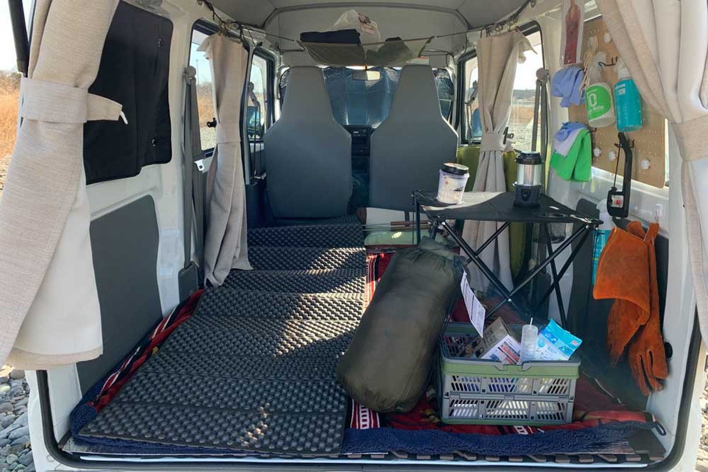 100均にも車中泊に役立つグッズはたくさん！