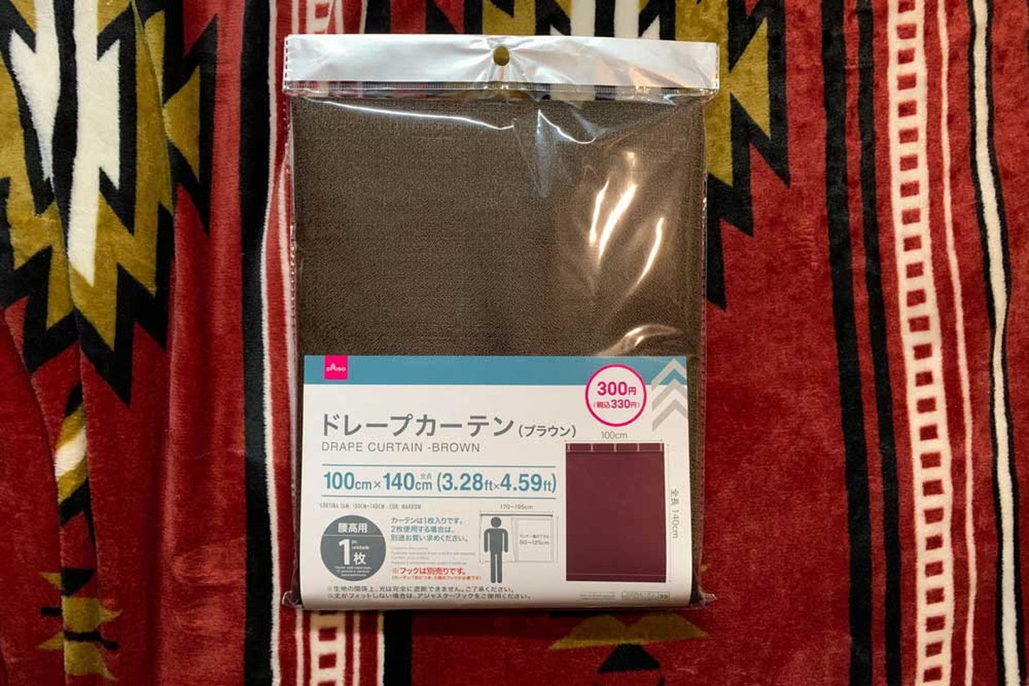 100均のカーテンは種類豊富！