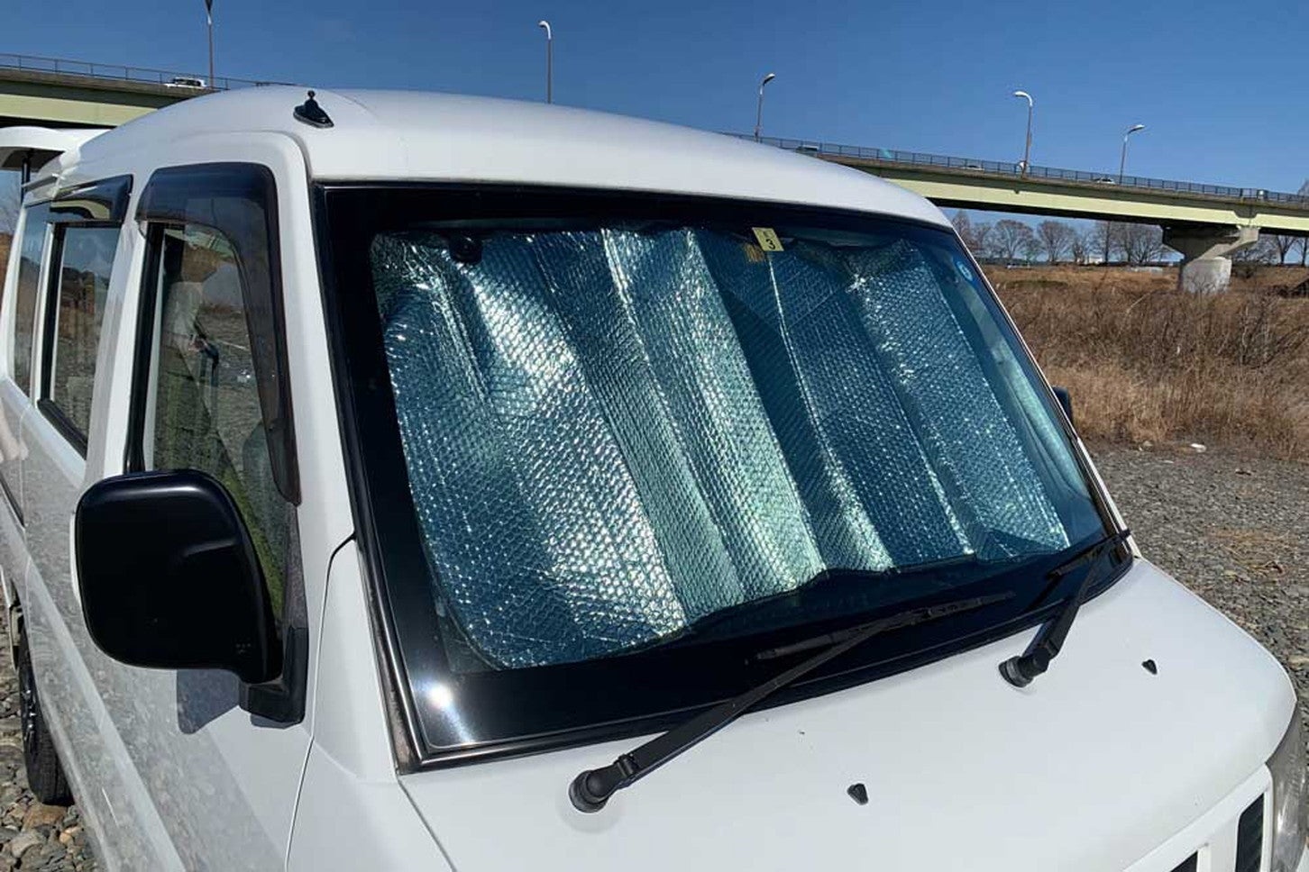 シンプルなサンシェードだから、どんなクルマにも使いやすい