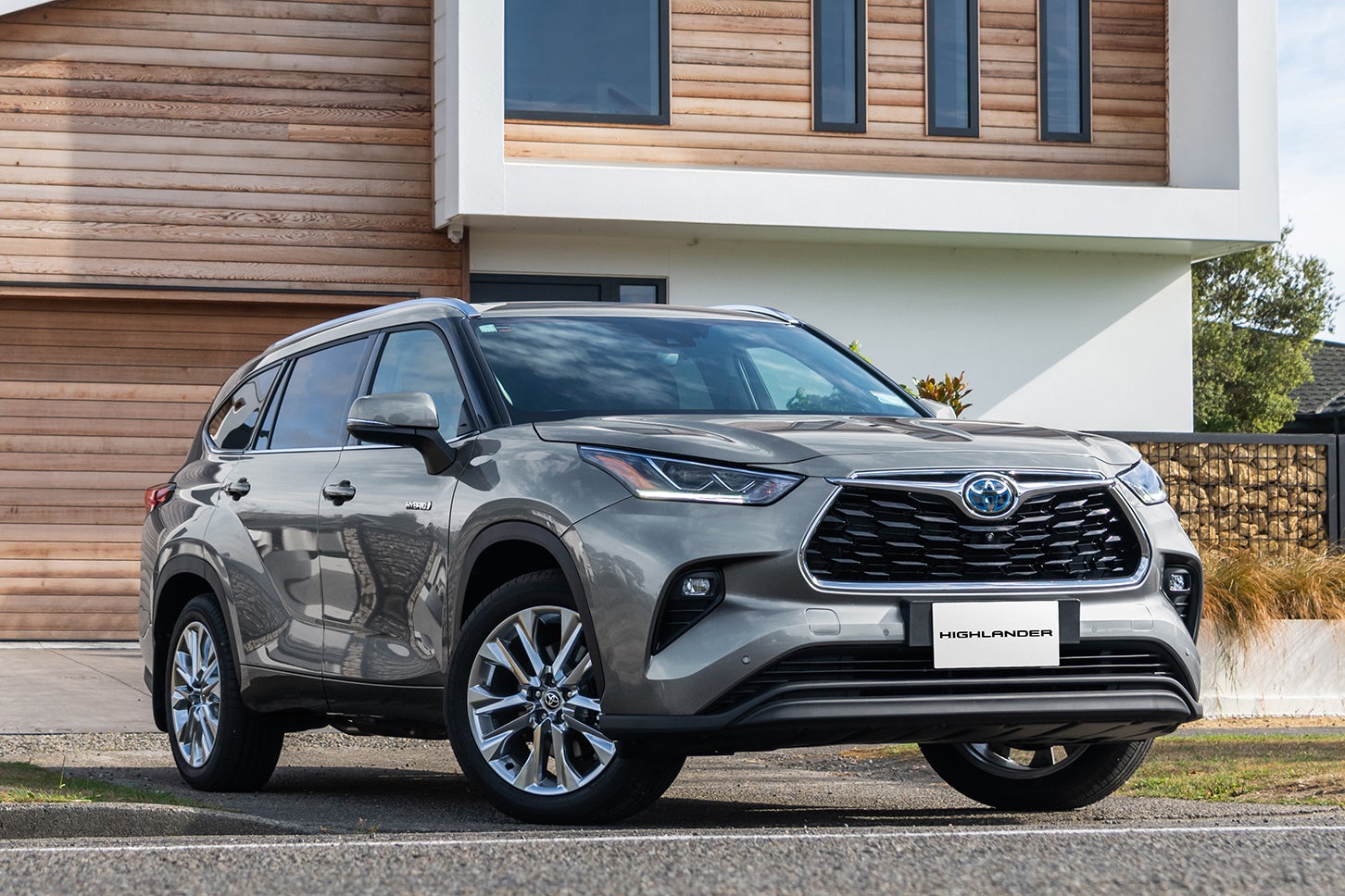 トヨタ・ハイランダー リミテッドZRハイブリッド｜Toyota Highlander Limited ZR Hybrid