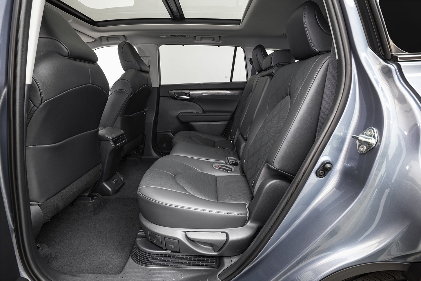 トヨタ・ハイランダー リミテッドZRハイブリッド｜Toyota Highlander Limited ZR Hybrid