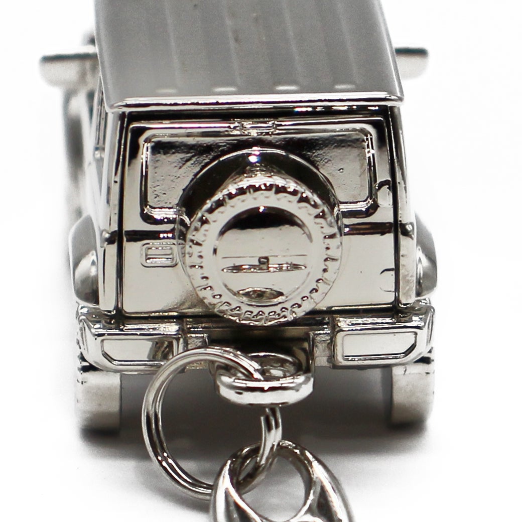 スズキ ジムニーシエラ クロームメッキキーチェーン。