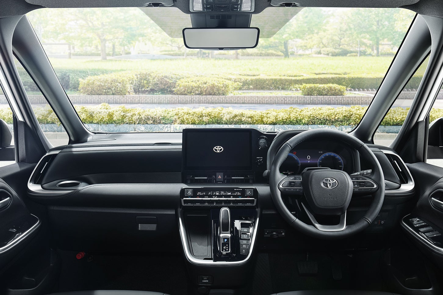 トヨタ・ノアS-Z｜Toyota Noah S-Z