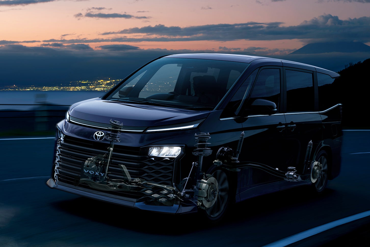 トヨタ・ヴォクシー｜走行イメージ