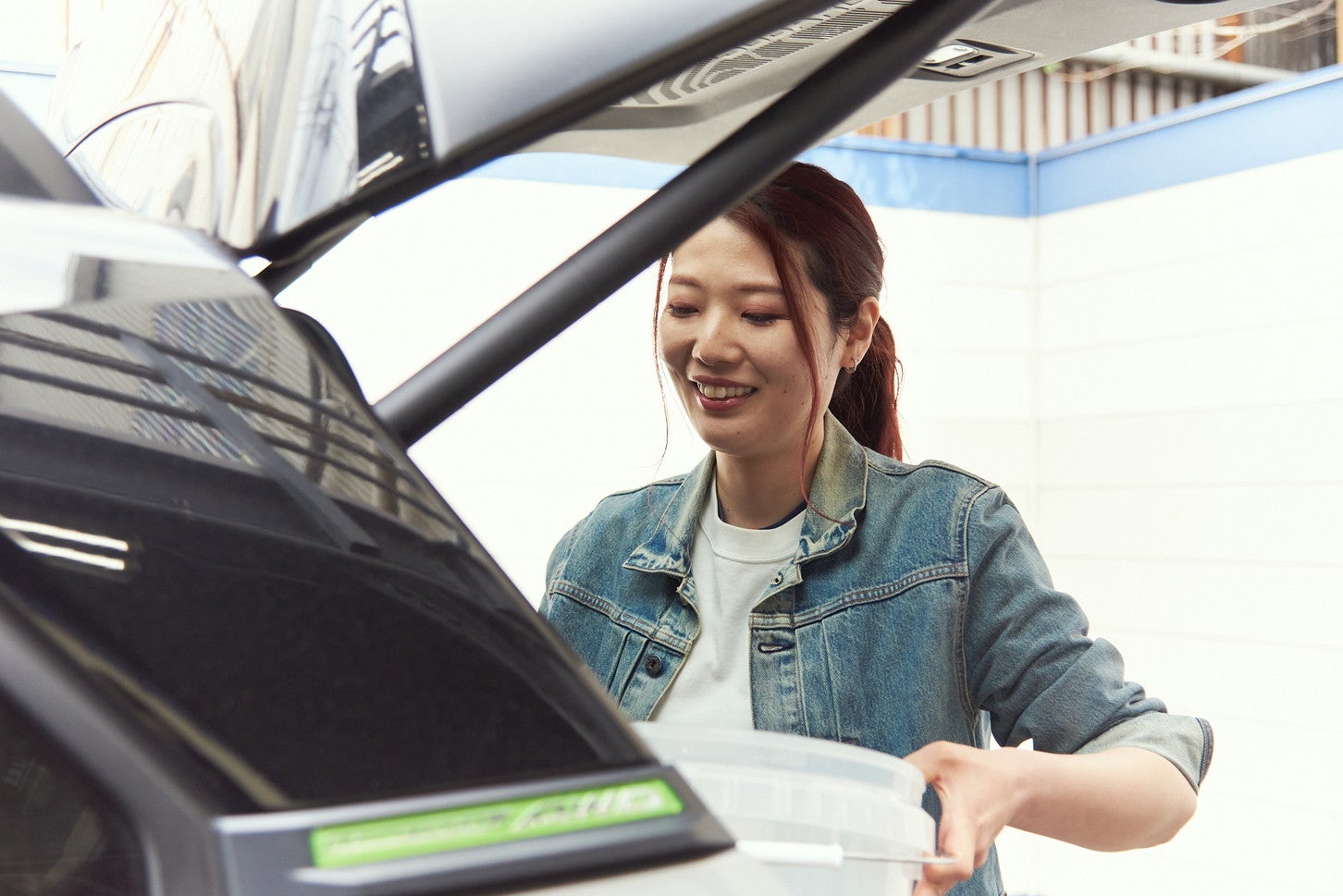 洗車場についたらまず、洗車グッズをトランクから下ろして準備開始。