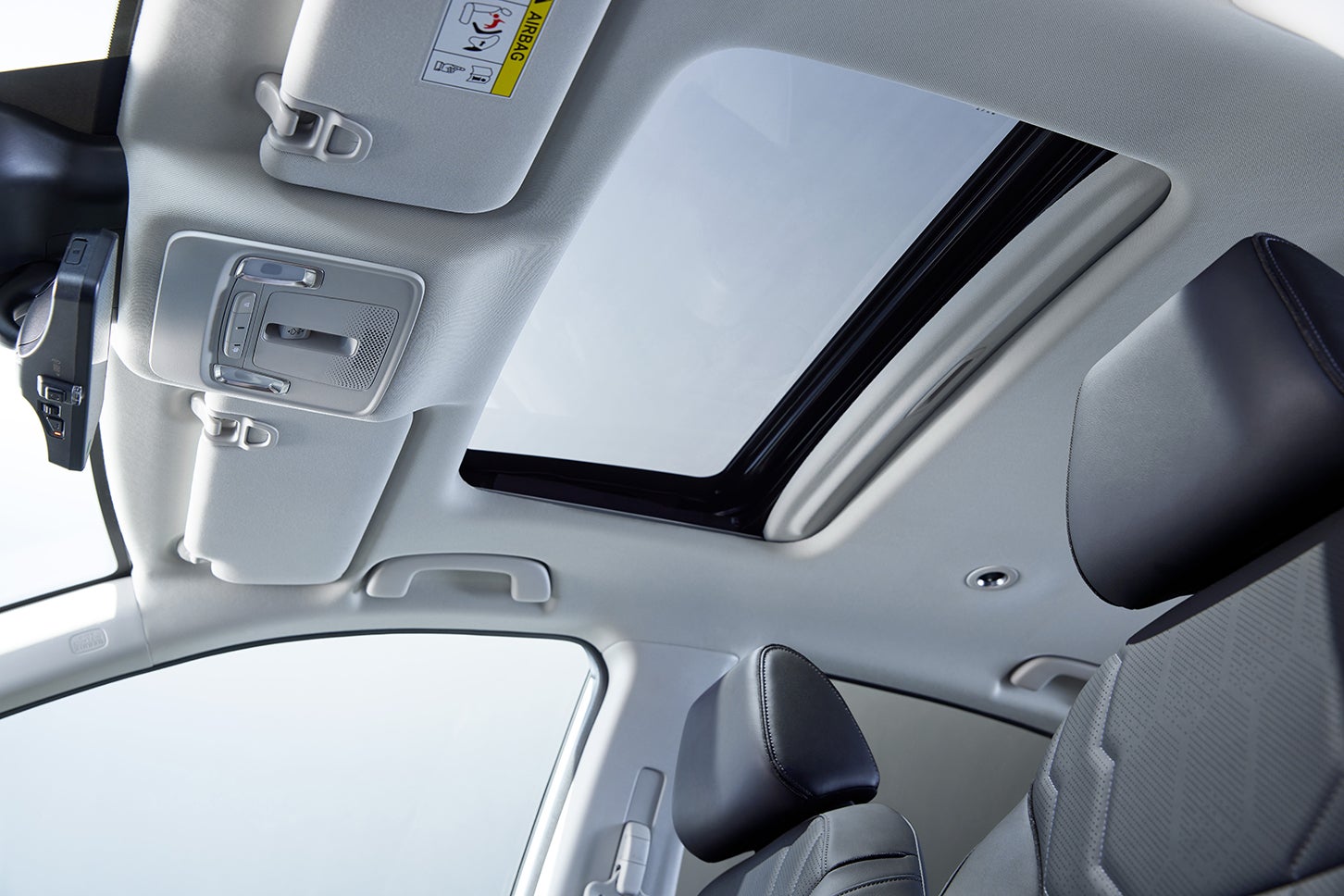 ホンダ・インサイト｜電動スモークドガラス・サンルーフ （チルトアップ機構付、IRカット〈遮熱〉/ UVカット機能付プライバシーガラス）