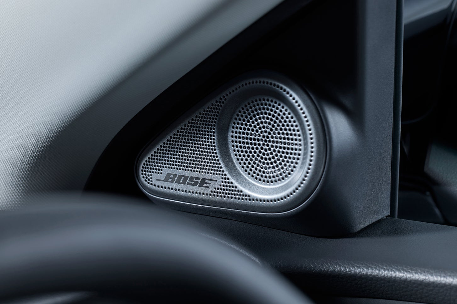 ホンダ・インサイト｜BOSEプレミアムサウンドシステム （12スピーカー） ツィーター（フロントピラー）