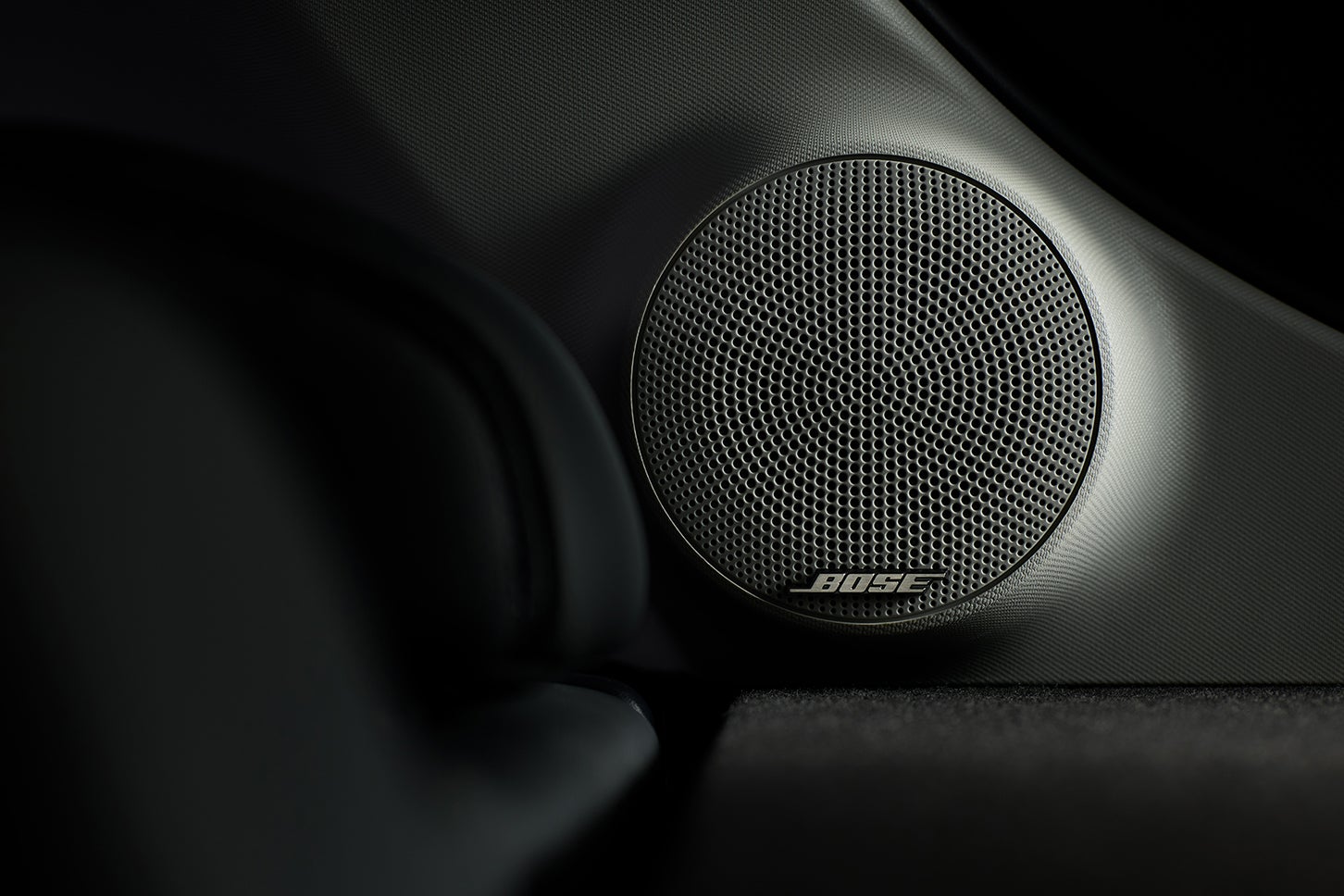 ホンダ・インサイト｜BOSEプレミアムサウンドシステム （12スピーカー） ミッドレンジスピーカー（8cm）