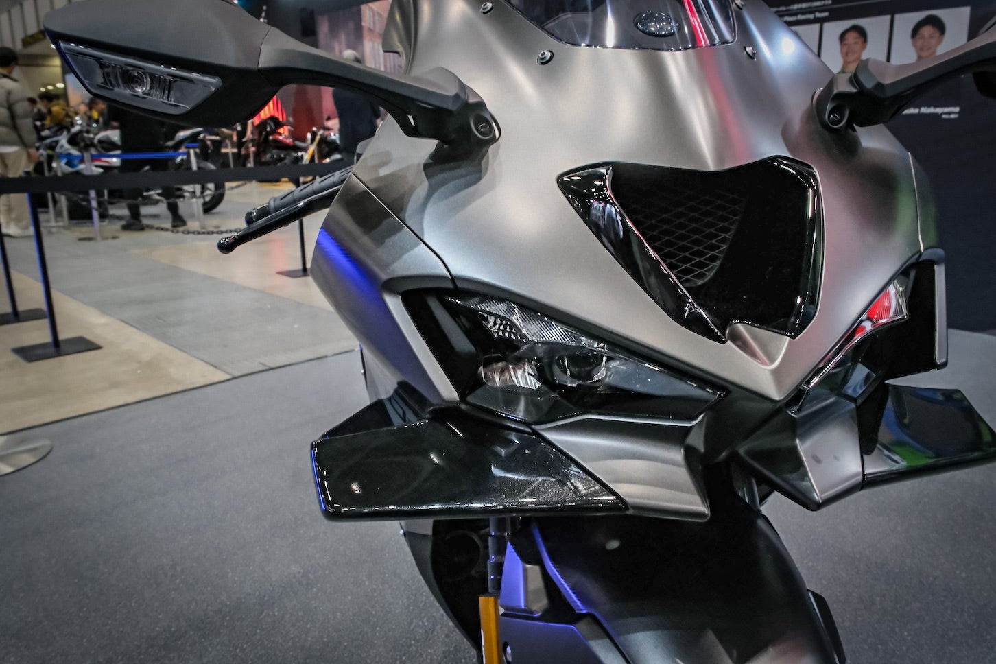 大型ウイングレットを標準装備した新型Ninja ZX-10R