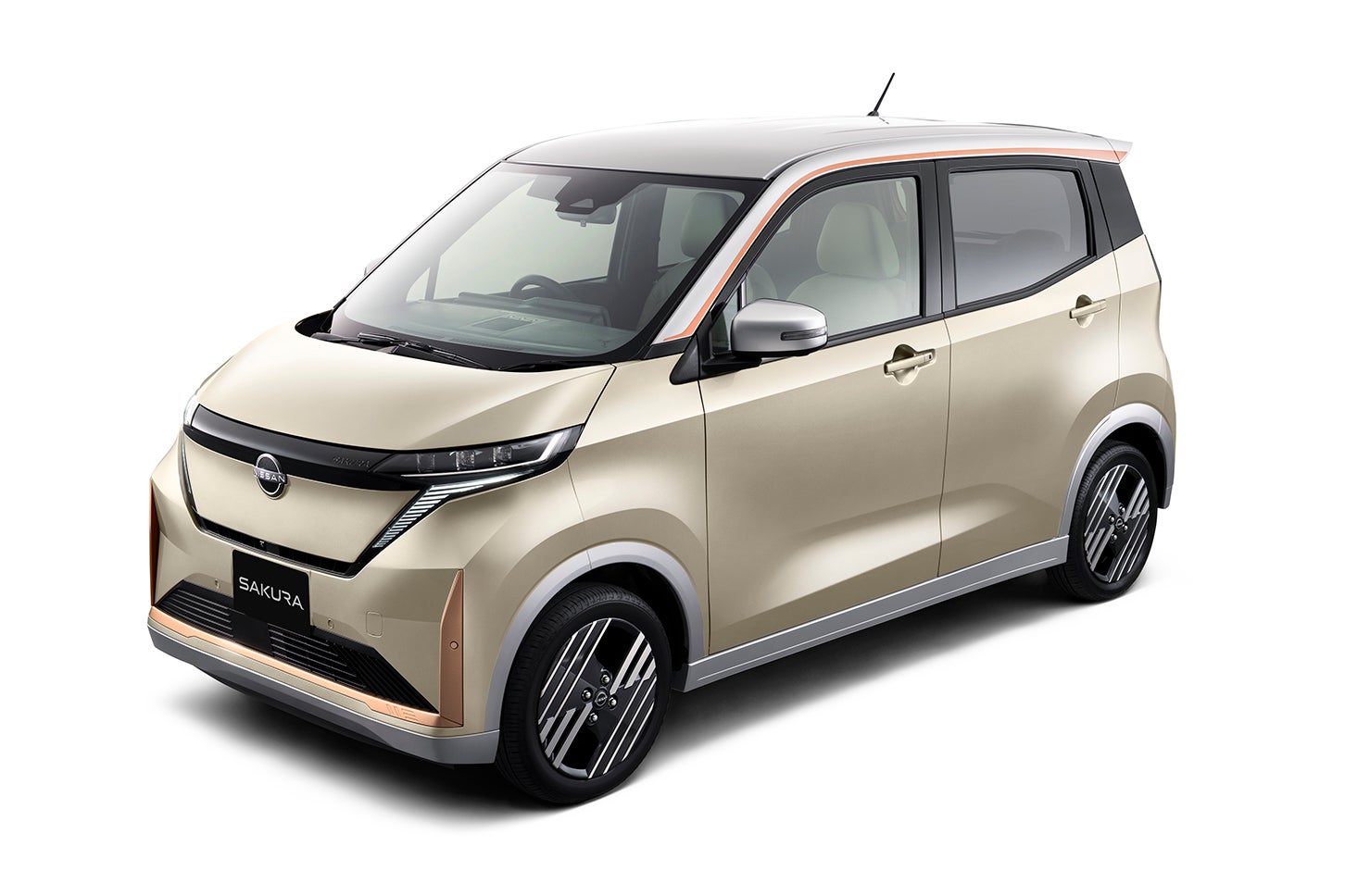 日産サクラ G｜ボディカラー：フローズンバニラパール/スターリングシルバー プレミアム2トーン