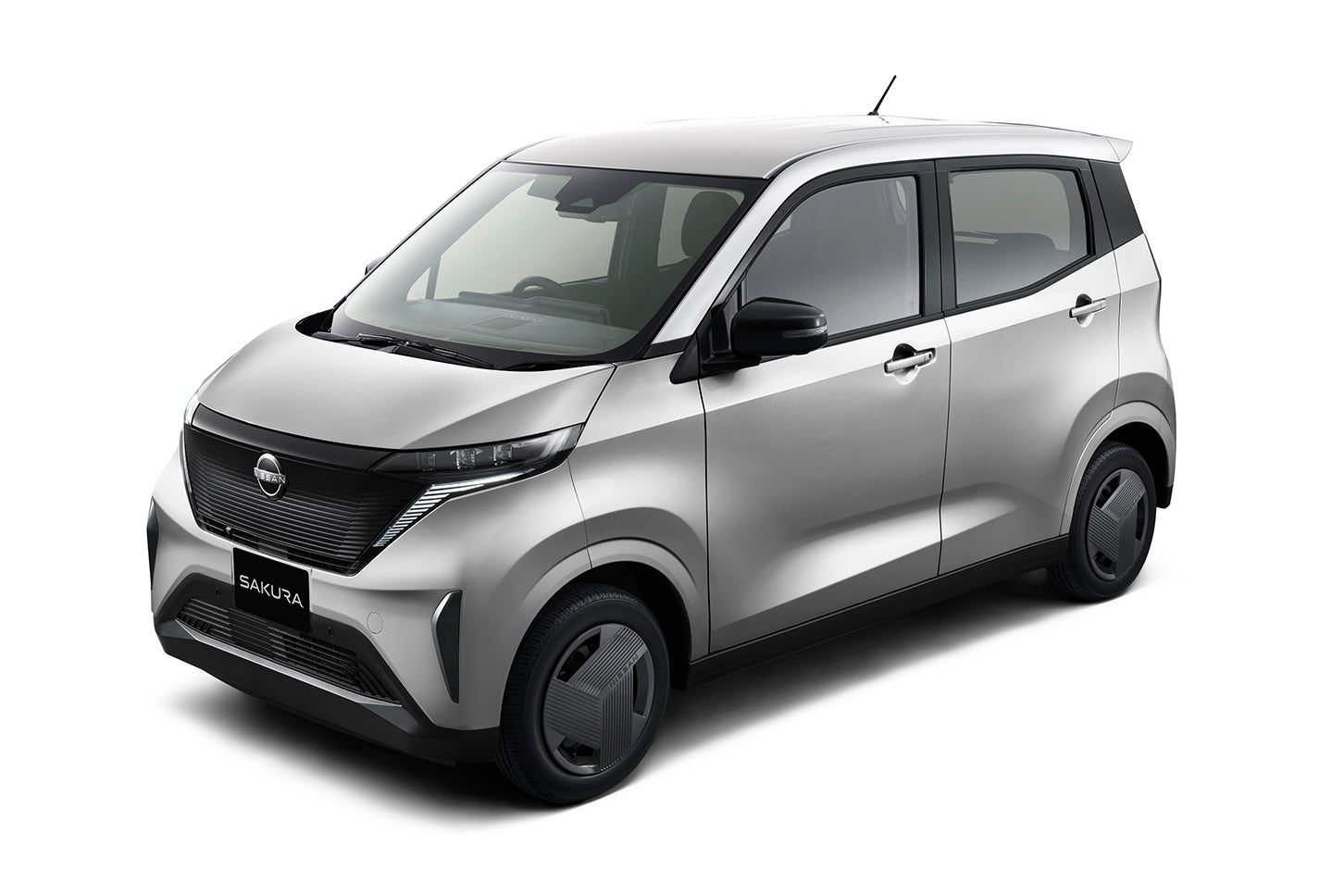 日産サクラ S｜ボディカラー：スターリングシルバー