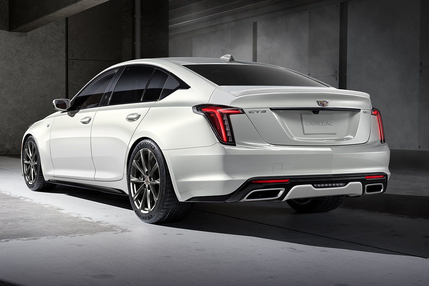 キャデラックCT5スポーツ｜Cadillac CT5 Sport